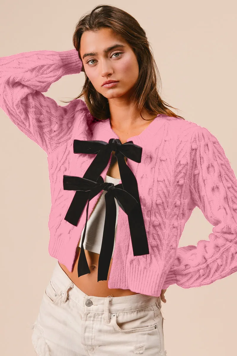 All Year Use IT3146-01 | CABLE KNIT WITH CONTRAST BOW DETAIL TOP