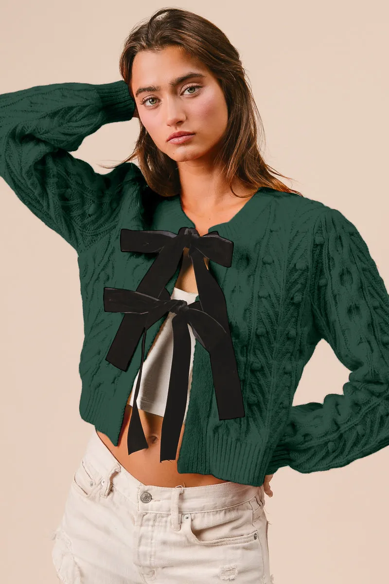 IT3146-01 | CABLE KNIT WITH CONTRAST BOW DETAIL TOP Microfiber Shell Adjustable Hem Lock System