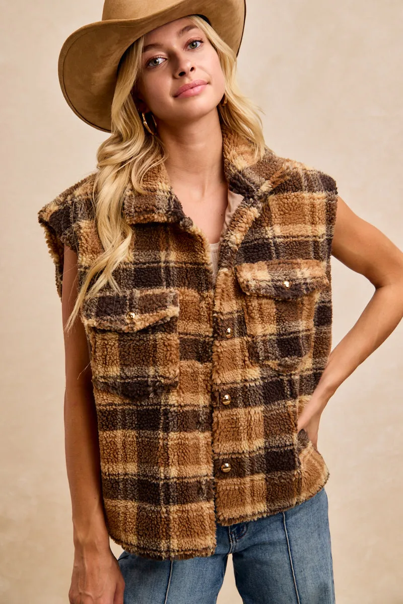 Soft Touch Material IT3179S-01 | PLAID SHERPA BUTTONED VEST