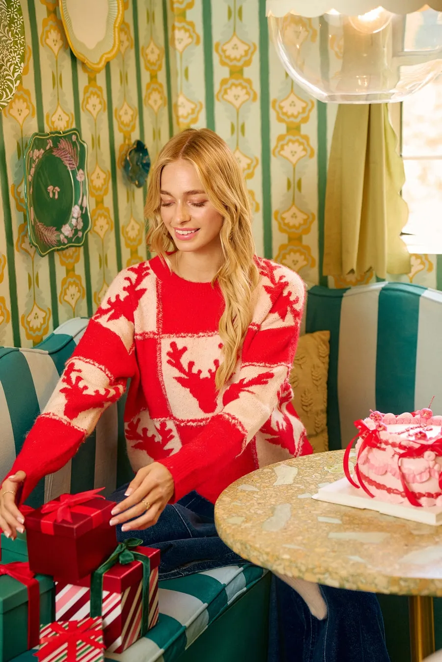 IT3395S-02 | RUDOLPH PATTERNED CHRISTMAS KNIT TOP WITH OUT SEAM Quick Dry Material