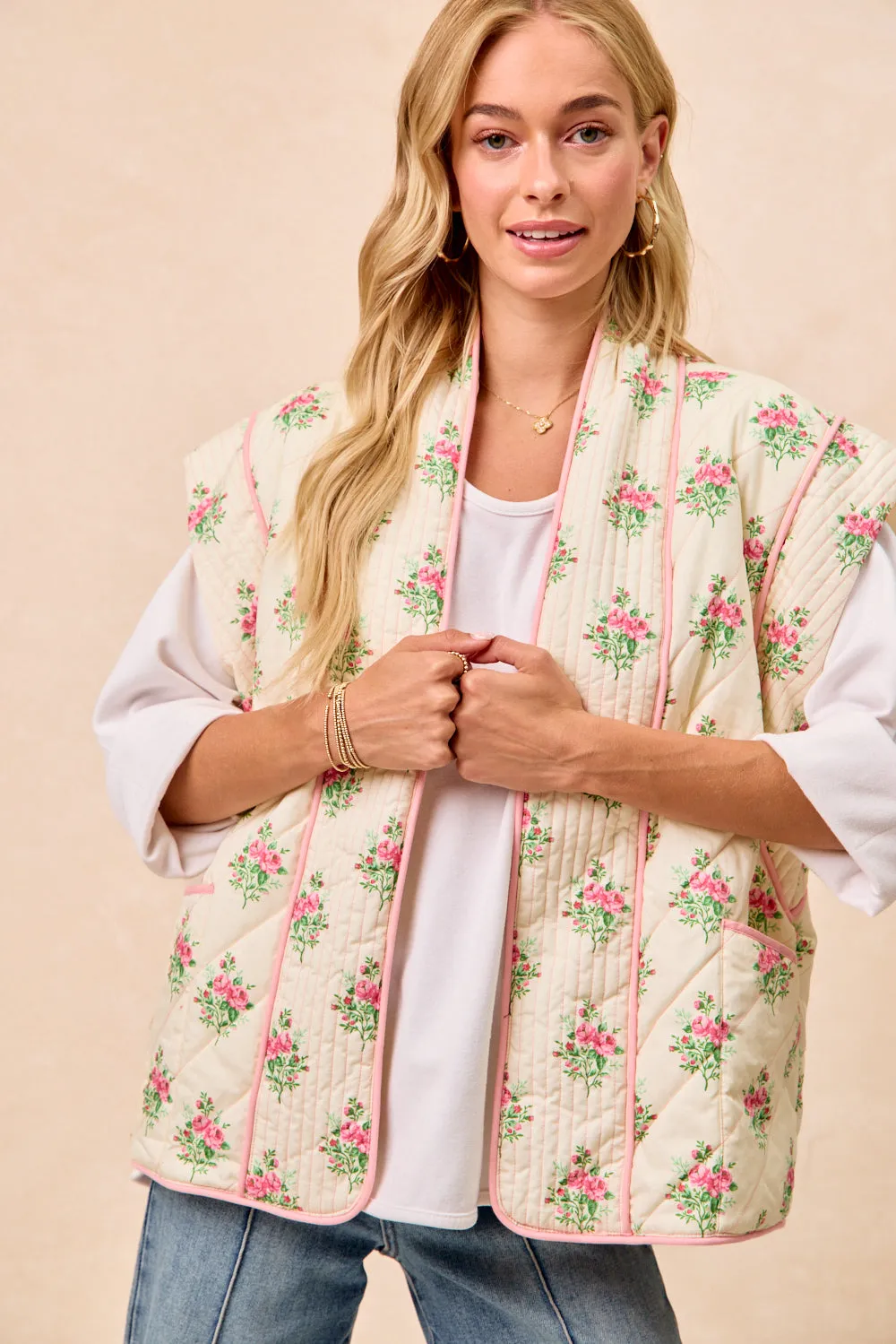 IT3481G-09 | FLORAL PRINT QUILTED VEST WITH POCKETS Reversible Dual Layer fall season