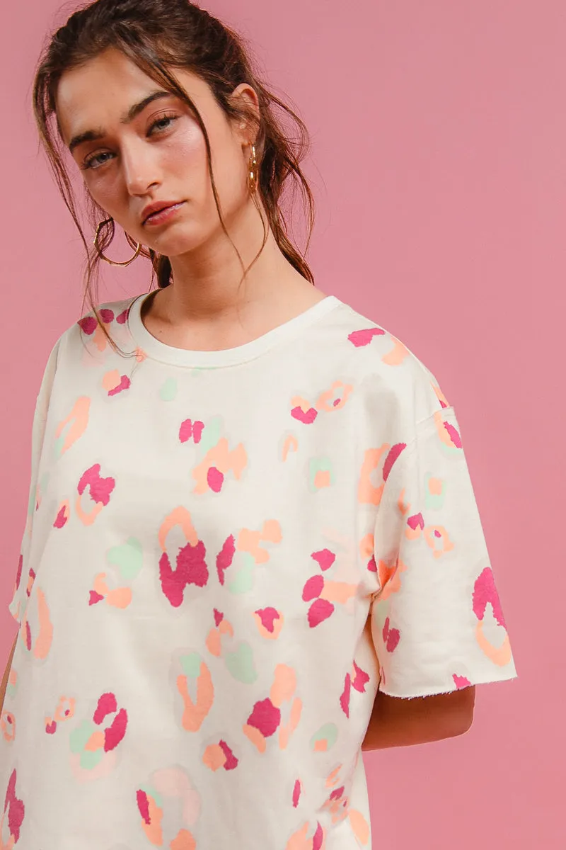 understated look RipResistant Reinforcement IT3809R-01 | LEOPARD PRINTED FRENCH TERRY KNIT CUT EDGE SHORT SLEEVE TOP