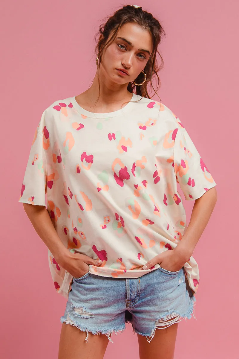 TemperatureRegulating Trendy Feel IT3809R-01 | LEOPARD PRINTED FRENCH TERRY KNIT CUT EDGE SHORT SLEEVE TOP