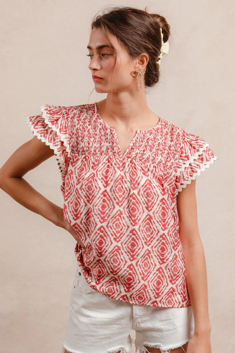 IT3883-01 | PRINTED WITH SMOCKING DETAILS AND WAVY TRIM SHORT SLEEVES TOP Abrasion Resistant Trim