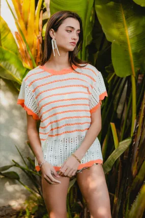 IT4092-01 | TEXTURED KNIT SCALLOPED EDGE TOP Trail To Town