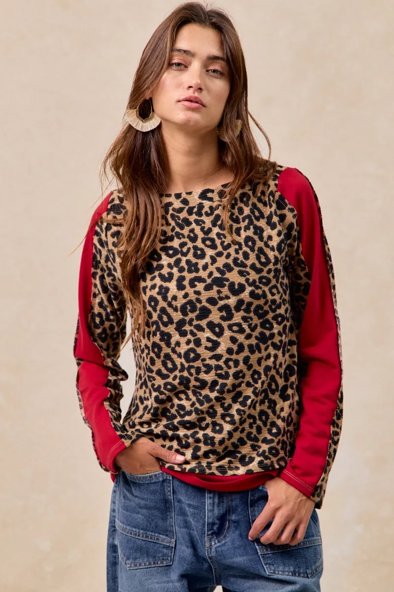 Body Mapped Ventilation IT4464S-02 | LEOPARD THERMAL KNIT WITH CONTRAST BOAT NECK TOP
