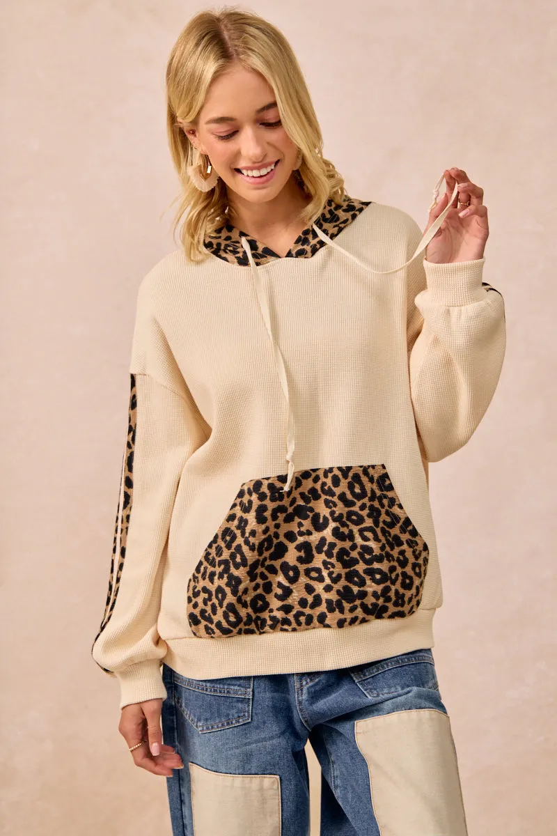 Layered Ventilation Panels IT4472G-01 | WAFFLE THERMAL AND LEOPARD MIX AND MATCH HOODIE