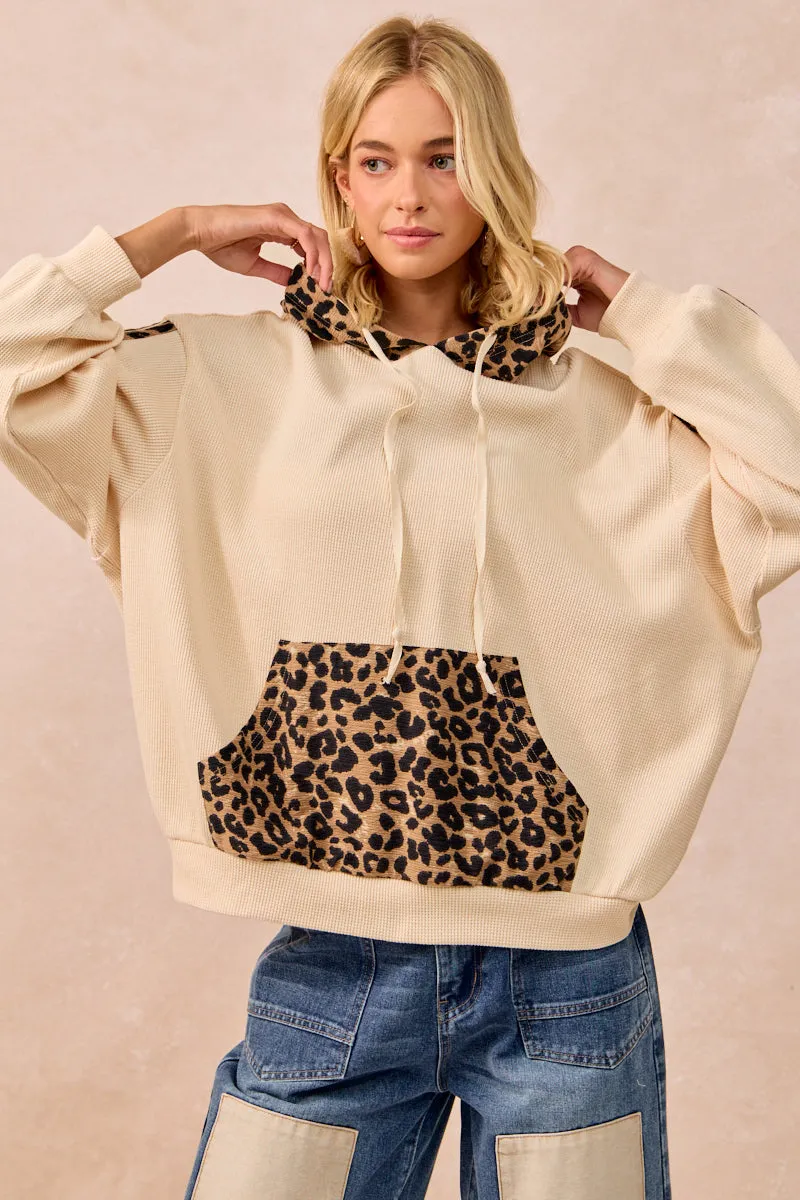 IT4472G-01 | WAFFLE THERMAL AND LEOPARD MIX AND MATCH HOODIE Sleek Layer Fit