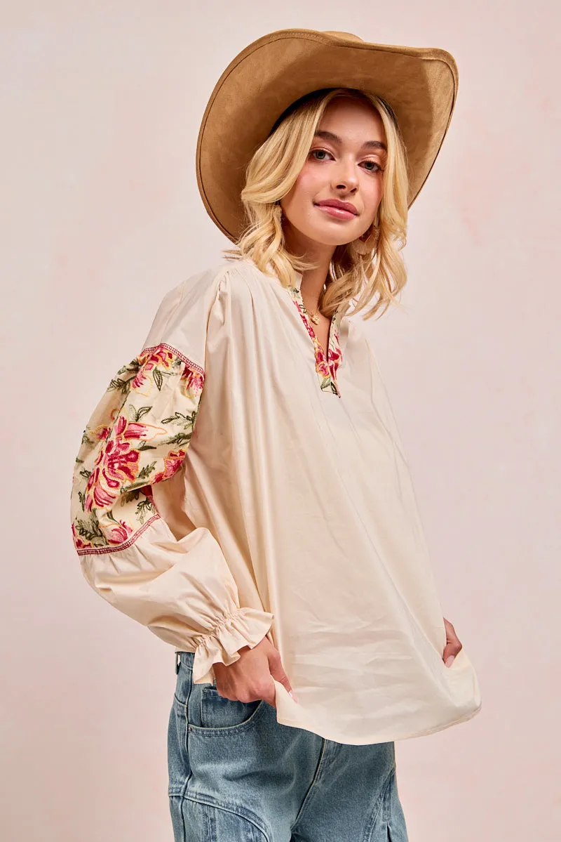 IT4478-01 | SOLID WOVEN TOP WITH EMBROIDERY BLOCK RUFFLED EDGE CompressionTechnology