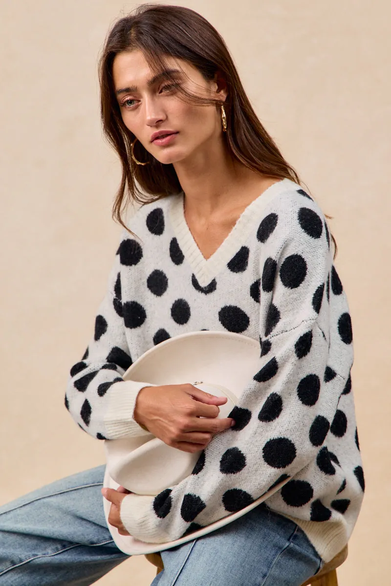 IT4760H-01 | POLKA DOTS ARTWORK SWEATER TOP WITH V NECKLINE No Wrinkle EcoFriendly Dye