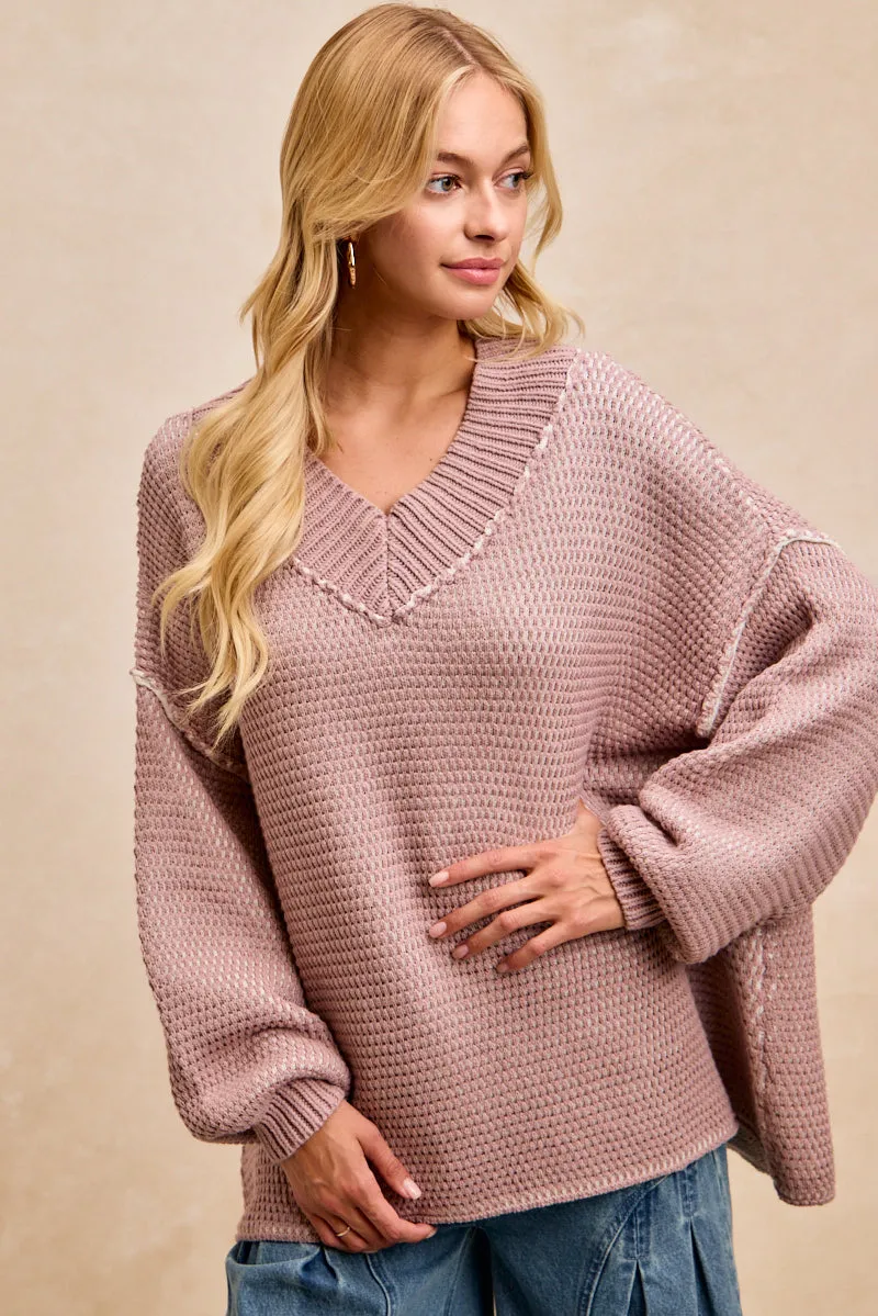 IT4857S-01 | TWO TONE TEXTURED SWEATER RELAXED FIT V NECK TOP NonSlipGrip