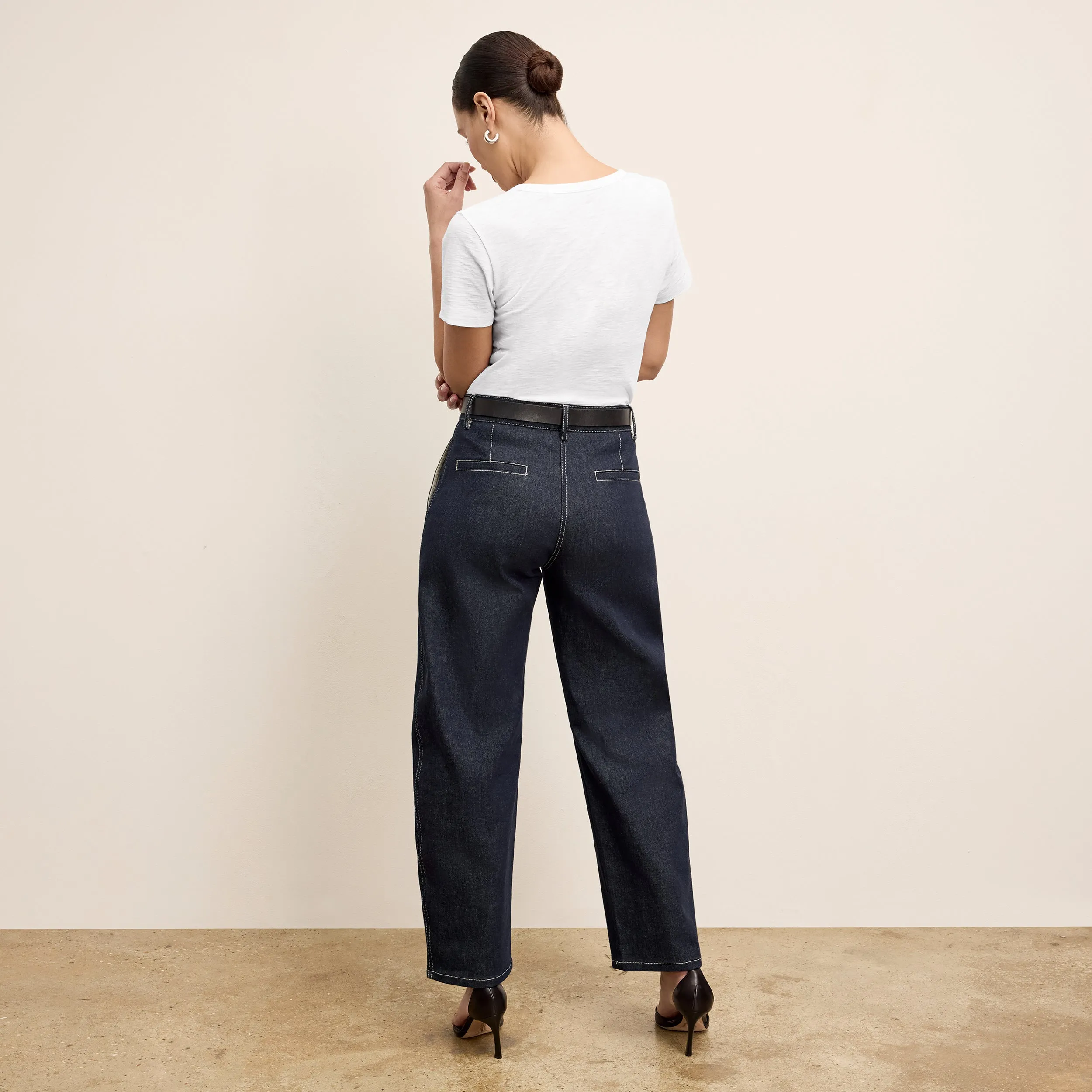 Kenya T-Shirt - Organic Cotton Slub :: White Airy Mesh Lining ContrastStitching