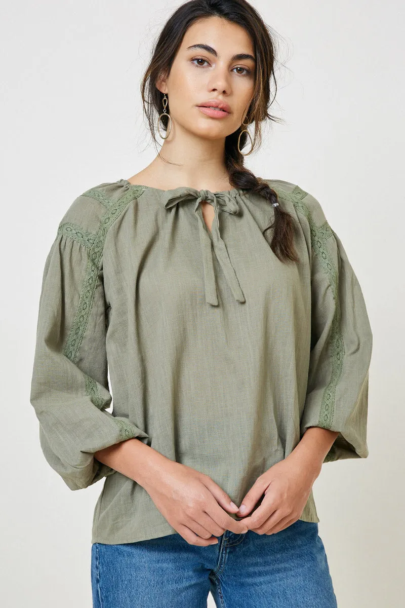 Tear Resistant Weave Lace Puff Sleeve Tunic Top