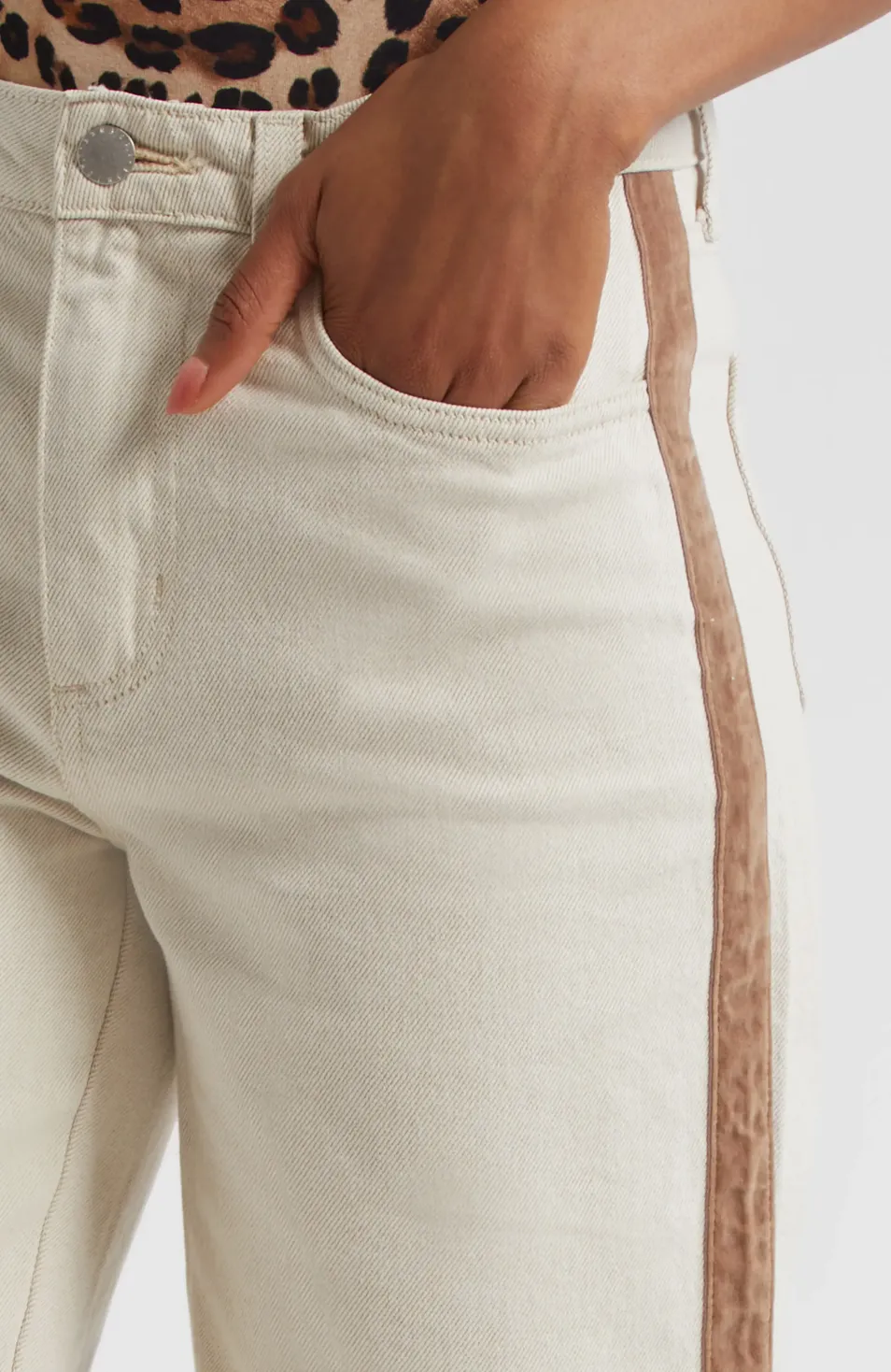 L'AGENCE JONES ULTRA HIGH RISE STOVEPIPE Easy Wear Stay Flexible