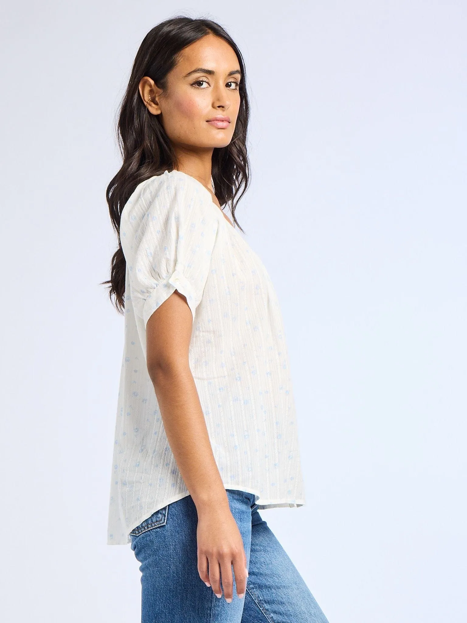 Chic Sweater Naomi Top in Blue Flora