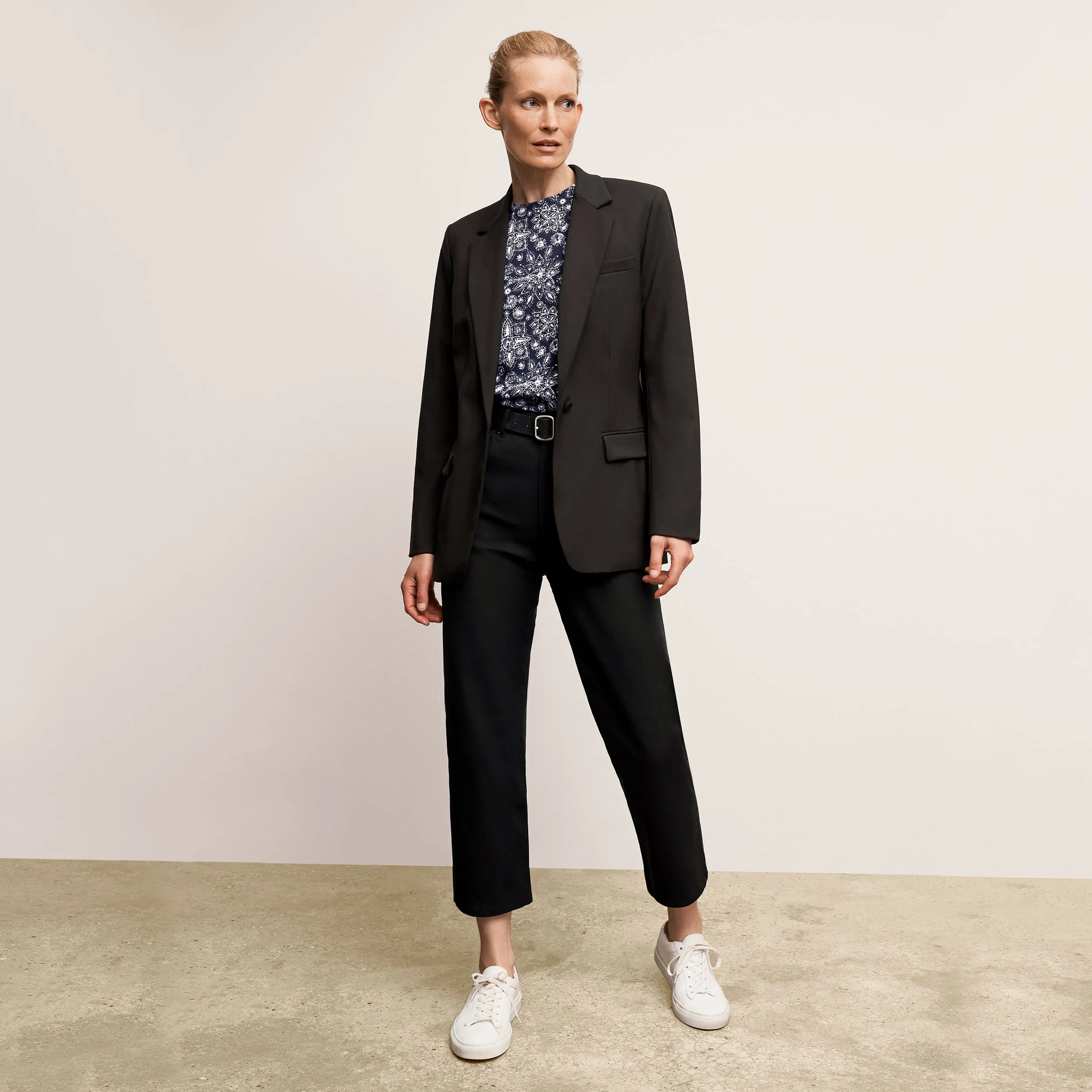 Yiyan Classic Blazer - Wool Twill :: Black SleevelessOption