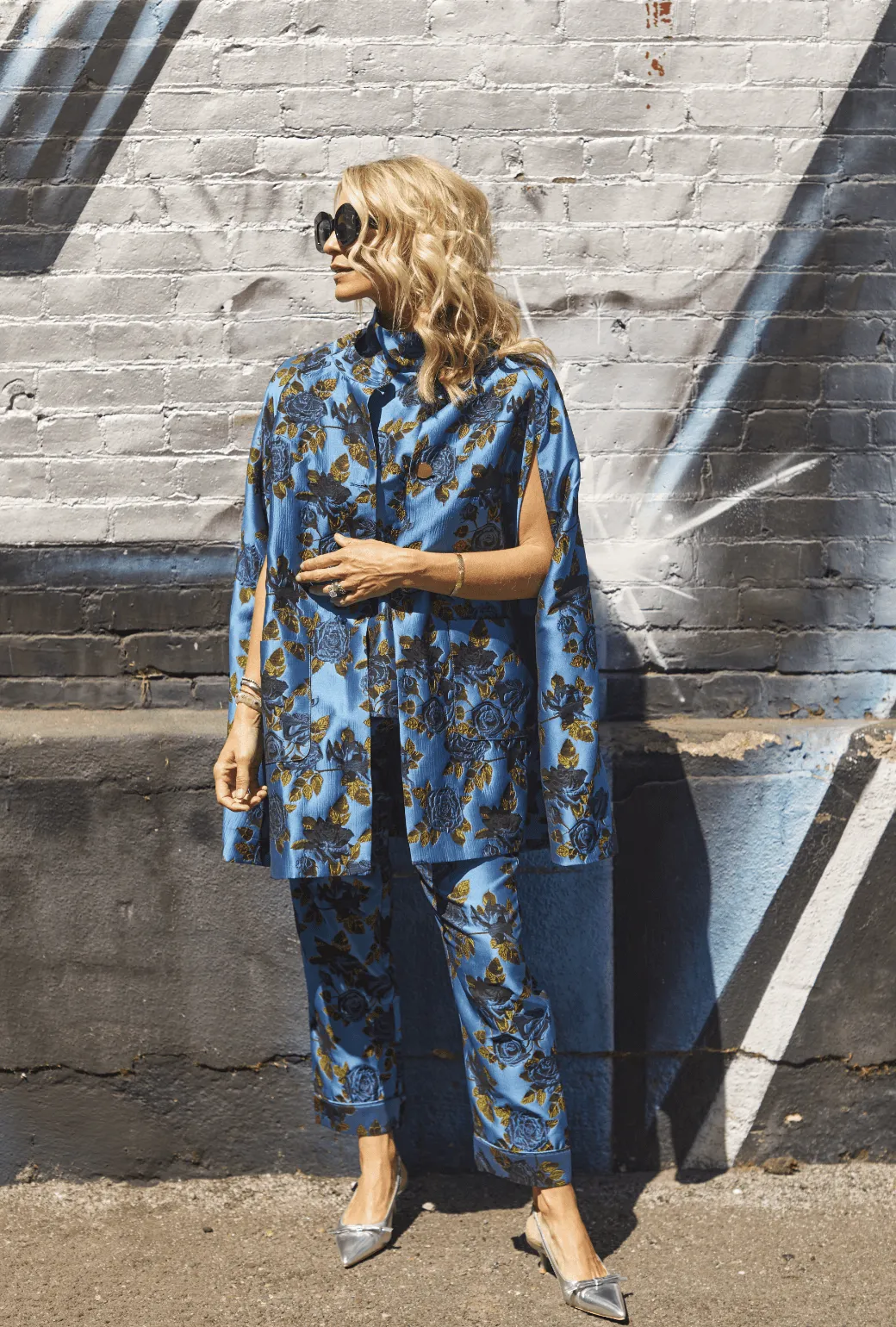 Le Cape - Blue Rose Jacquard Non Restrictive Armhole Cut HighDensity Knit