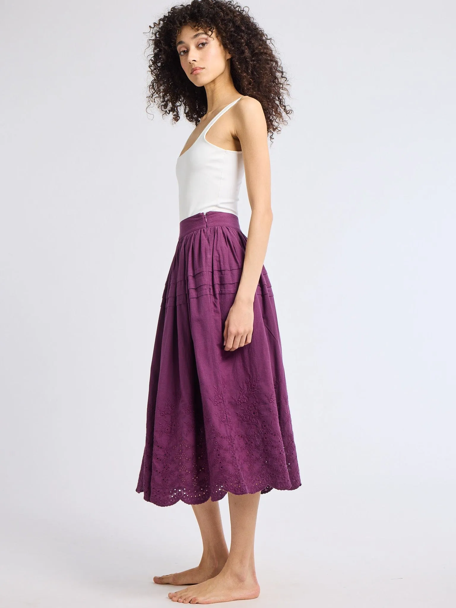 Bold Print Leonie Skirt in Plum Eyelet