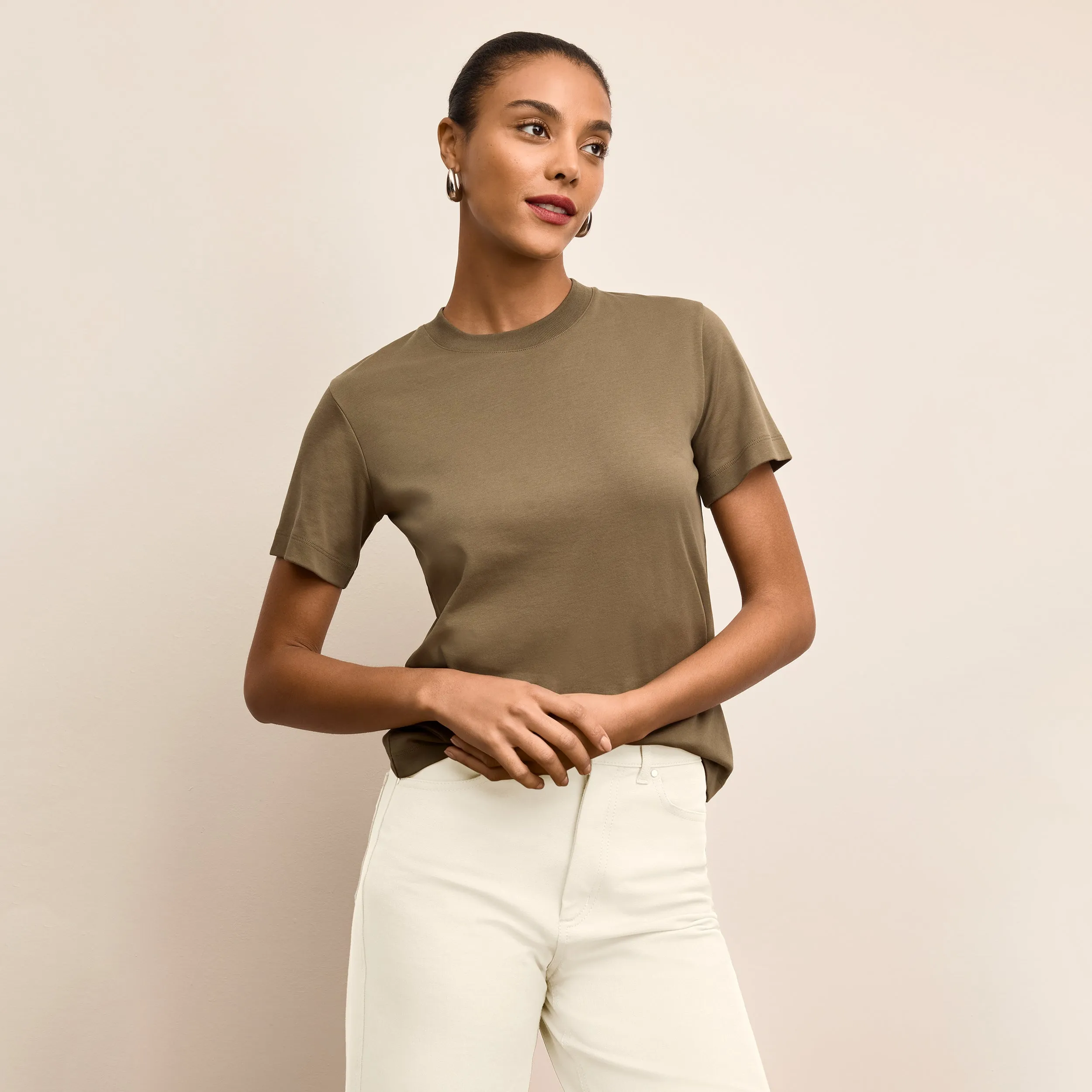 Leslie Classic T-Shirt - Organic Pima Cotton :: Caraway Pocket Detailing Breathable Comfort