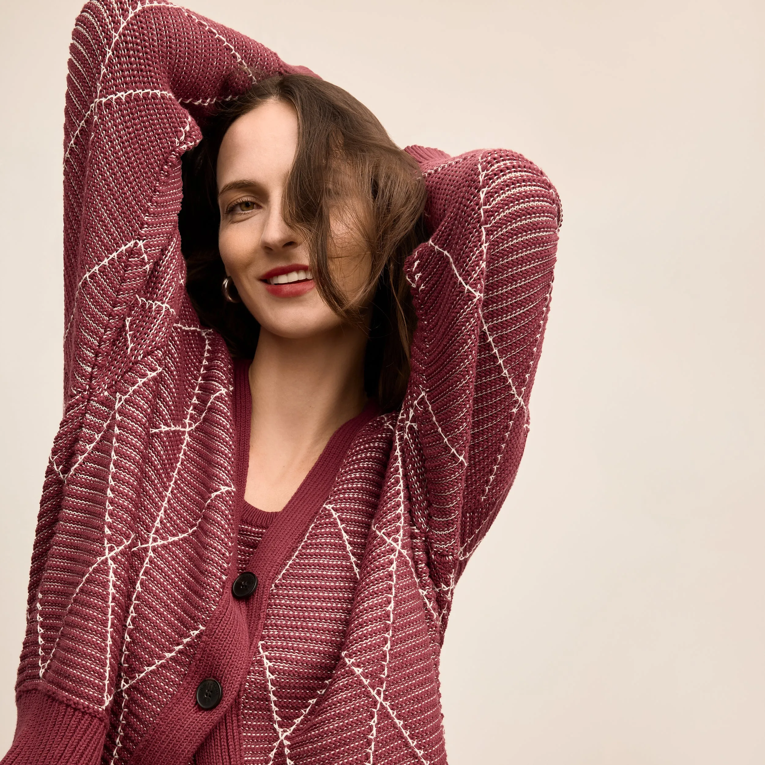 Dakota Easy Luxury Cardigan - Argyle Knit :: Red Umber UniversalFit