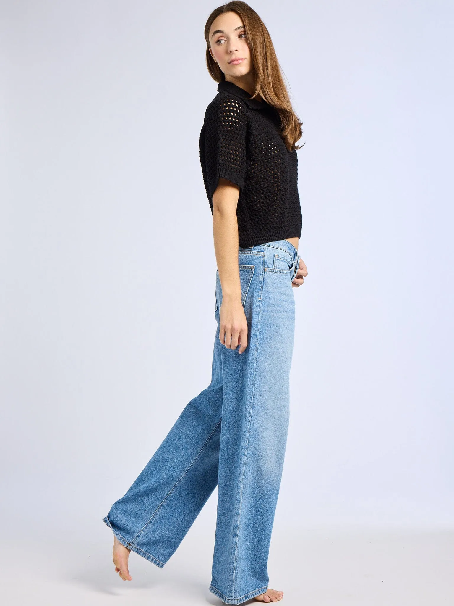 Active Wear Sporty Tee Mabel Henley in Black