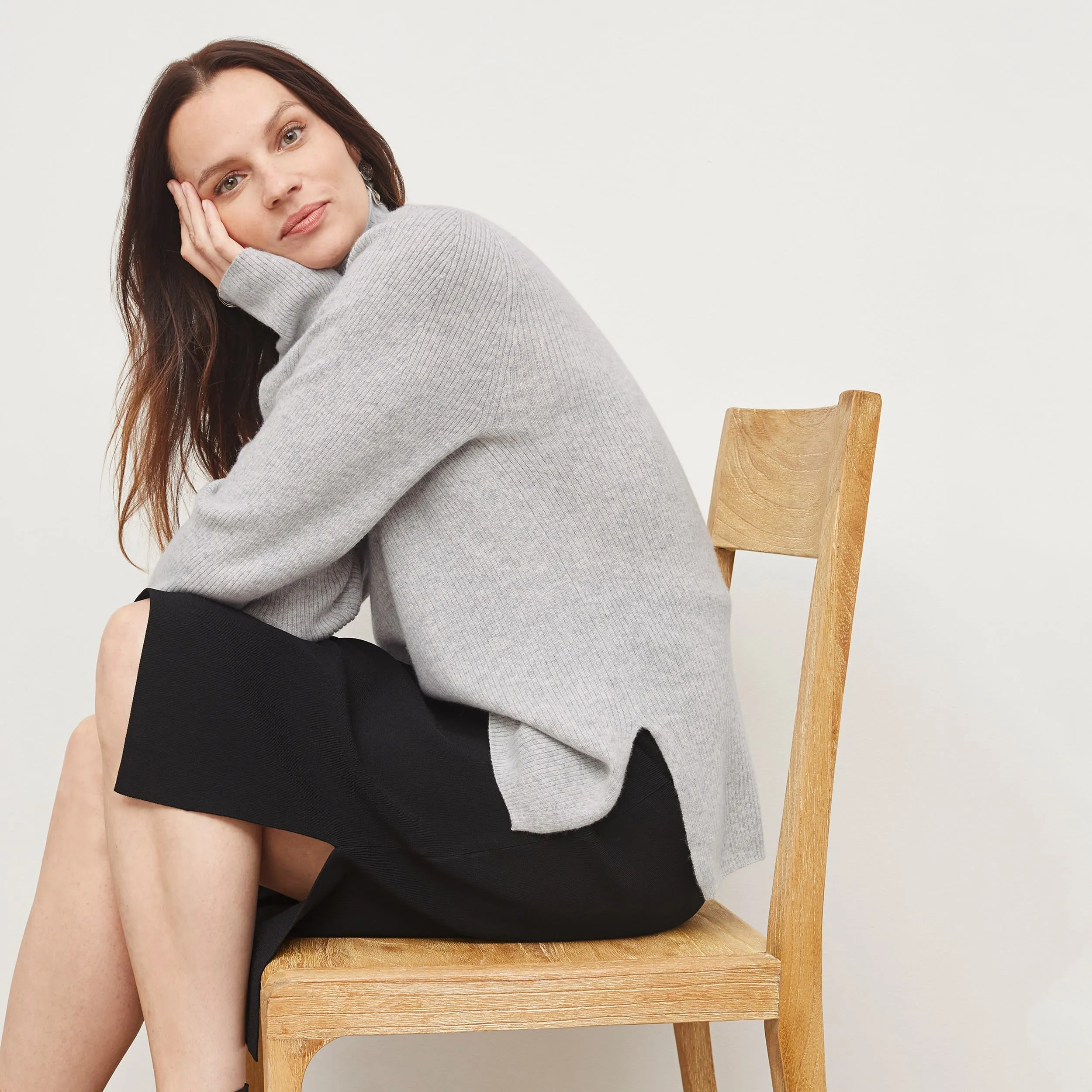 McKenzie Sweater - Cashmere :: Light Heather Gray Bluesign Approved Material