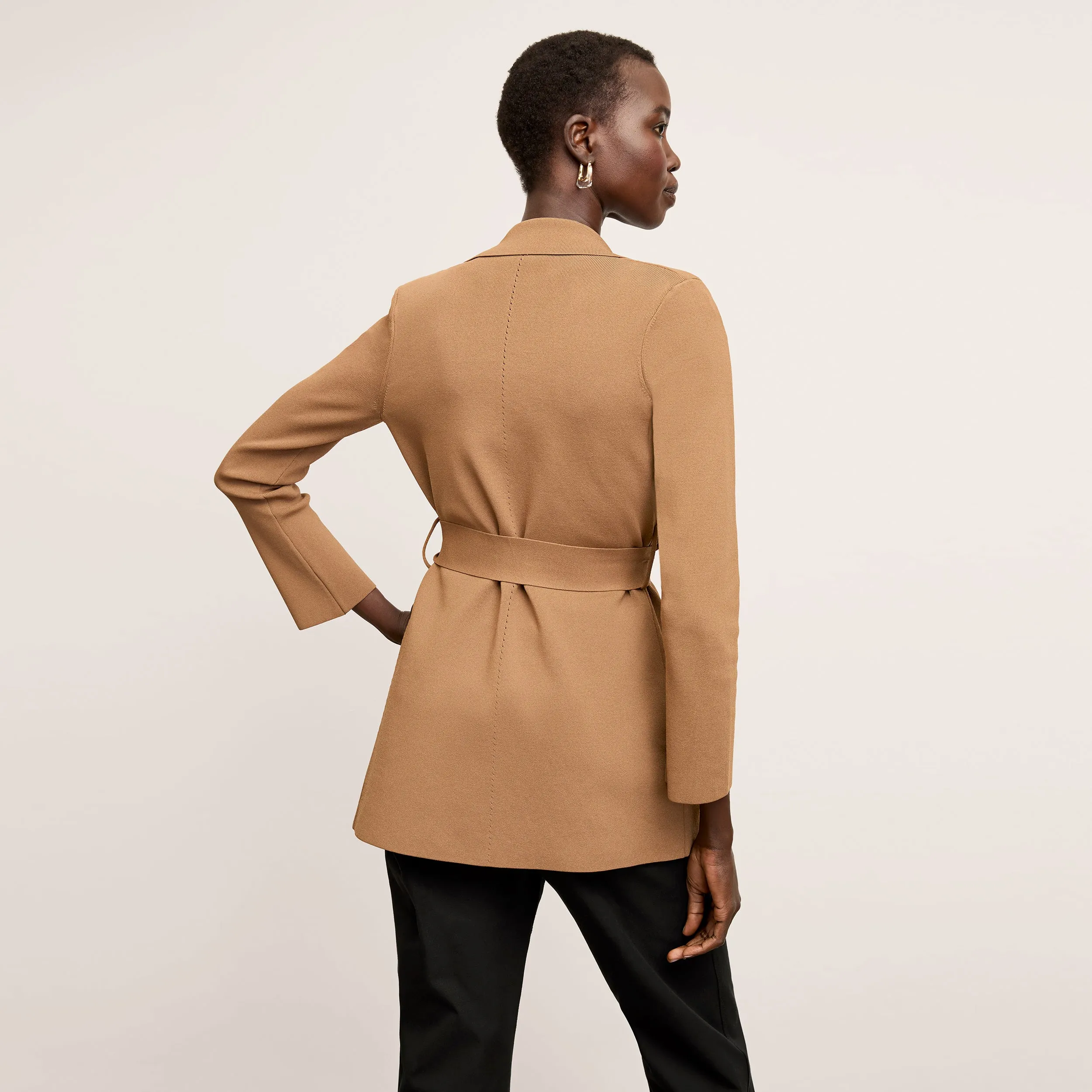 Merritt Wrap Jardigan :: Saddle Rubberized grip NoRoll Hem Technology