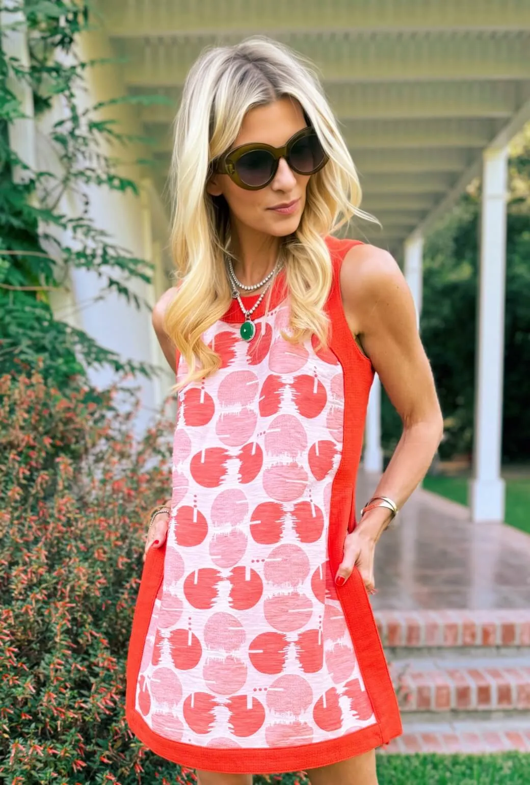 ArticulatedElbowShaping Wind Resistant Fabric Mini Bermuda Set - Tomato Jacquard