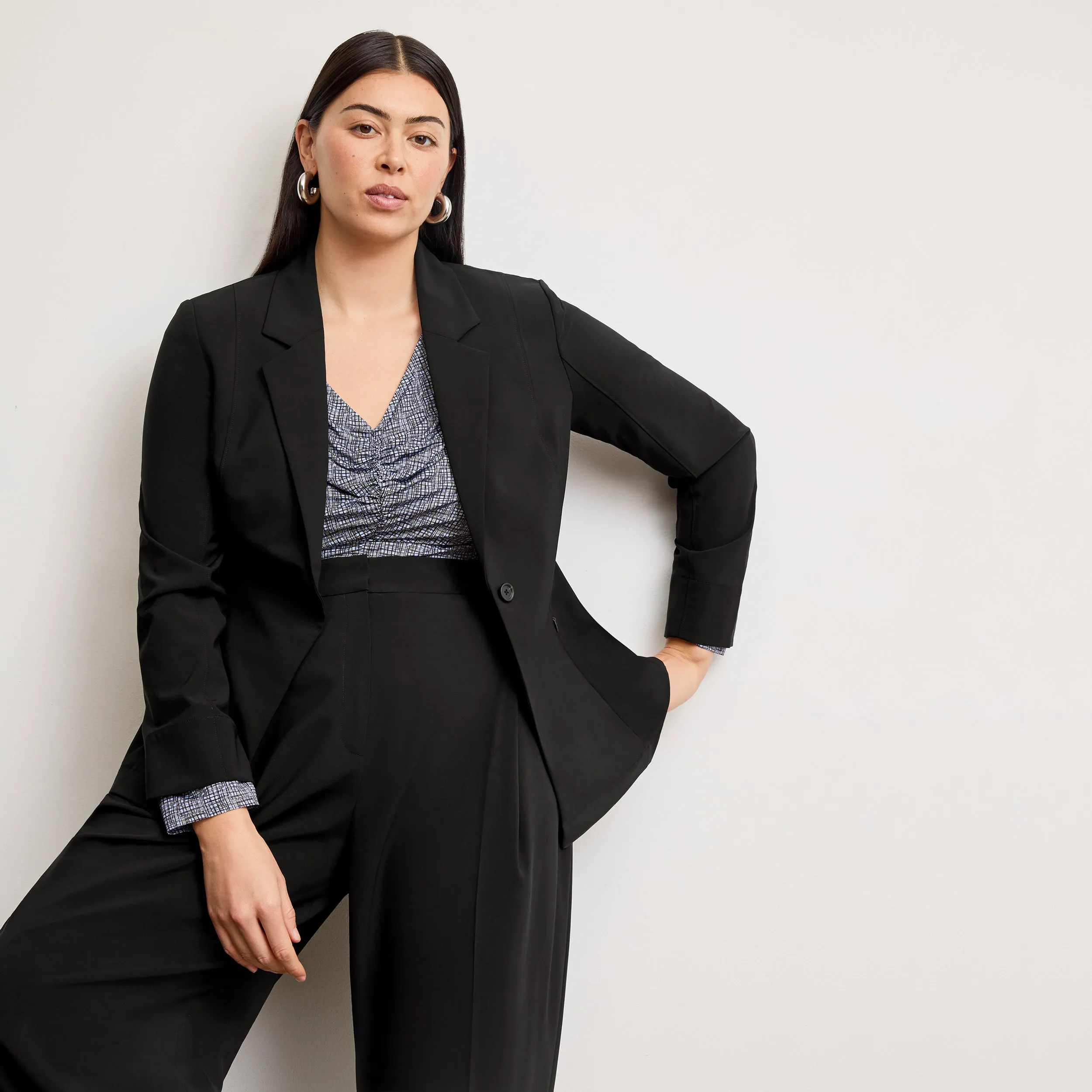 Moreland Travel Blazer - OrigamiTech :: Black Chic Tee