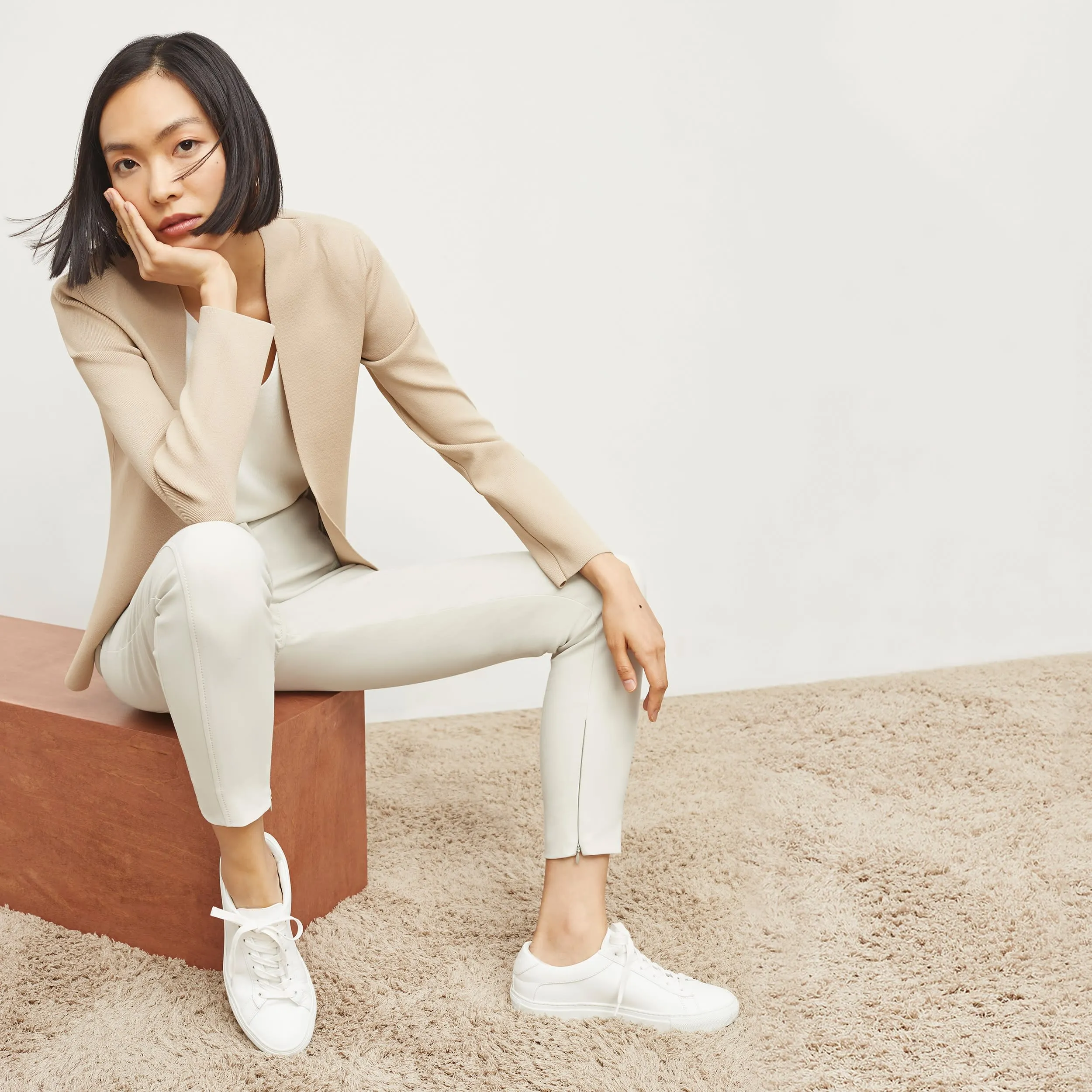 Woolf Jardigan :: Latte Contrast Stitch Detail