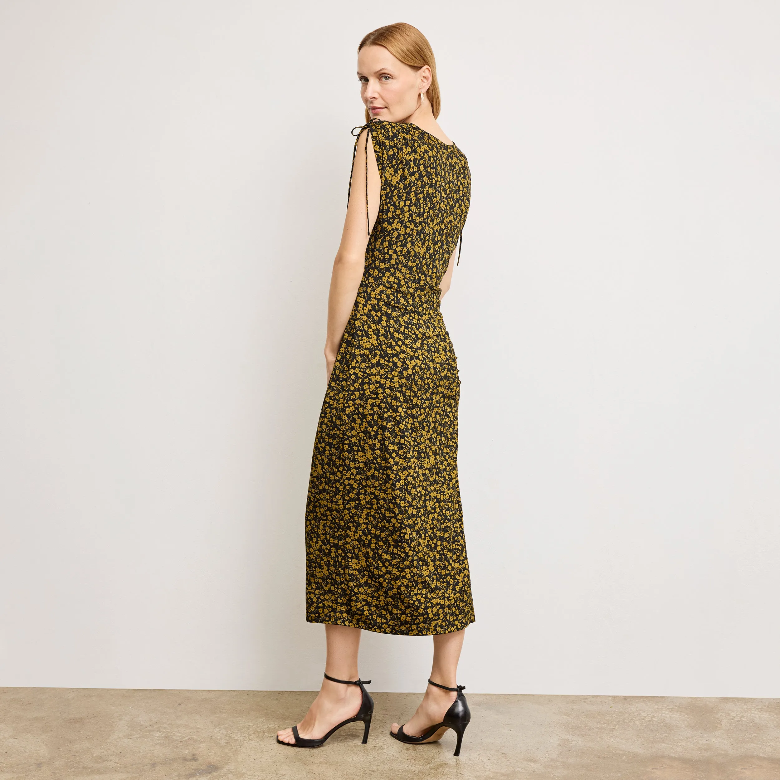 Aisling Slinky Dress - Printed Jersey :: Bloom Print Unlined Design Classic Cut