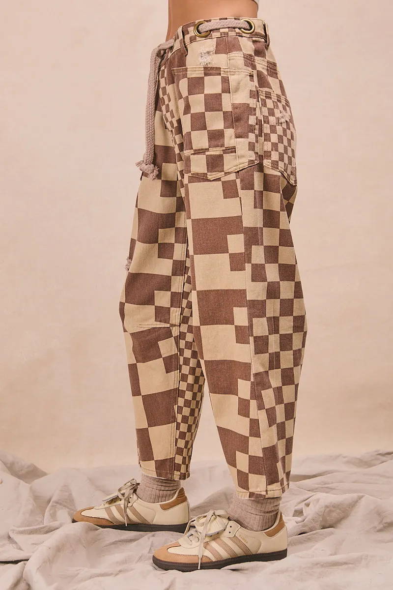 ElasticWaistband ReinforcedPockets IB1537R-09 | WASHED CHECKER BOARD PRINTED BRAIDED WAIST BELT DENIM PANTS