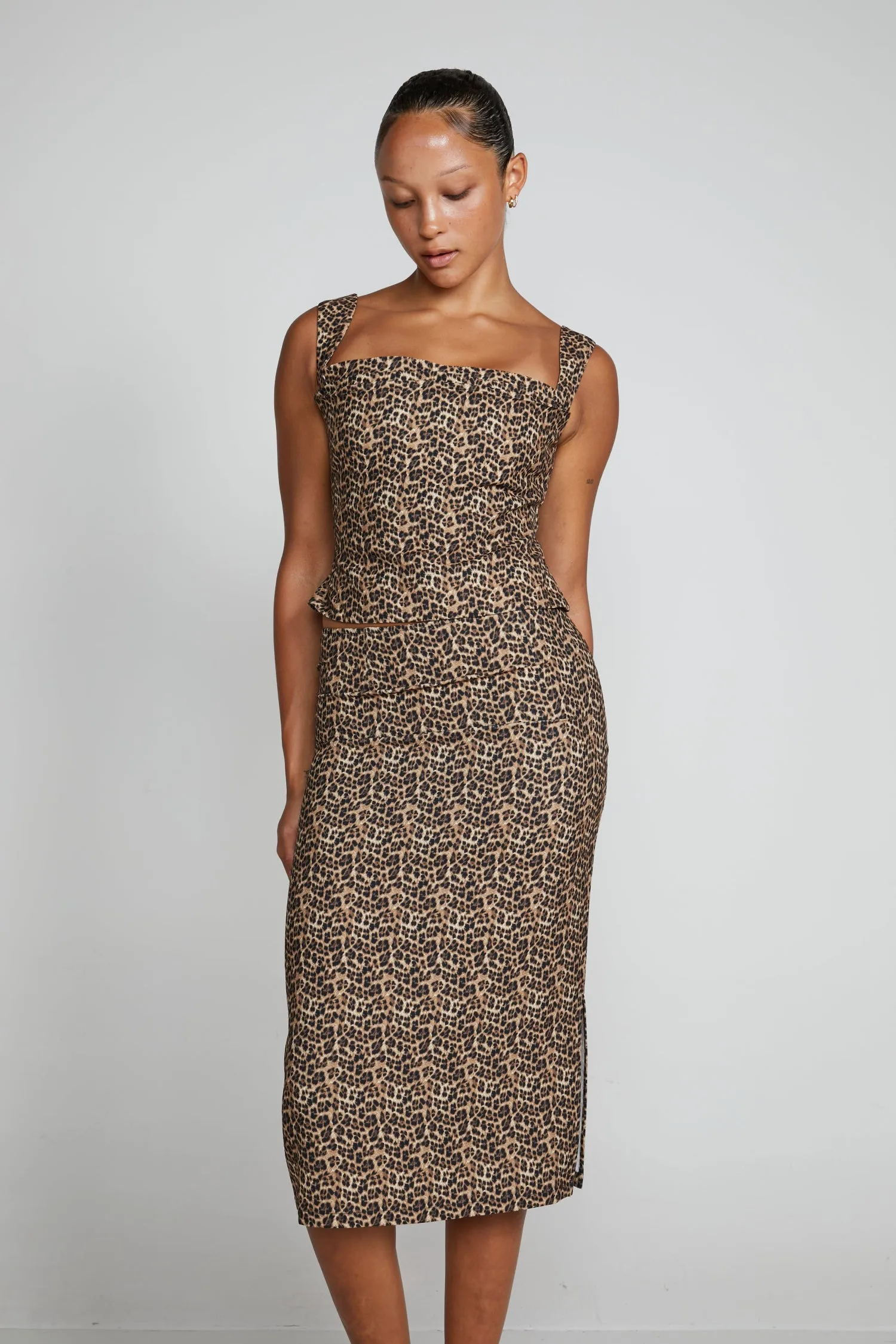 Professional Look Breathable Ventilation MONI SKIRT - LEOPARD