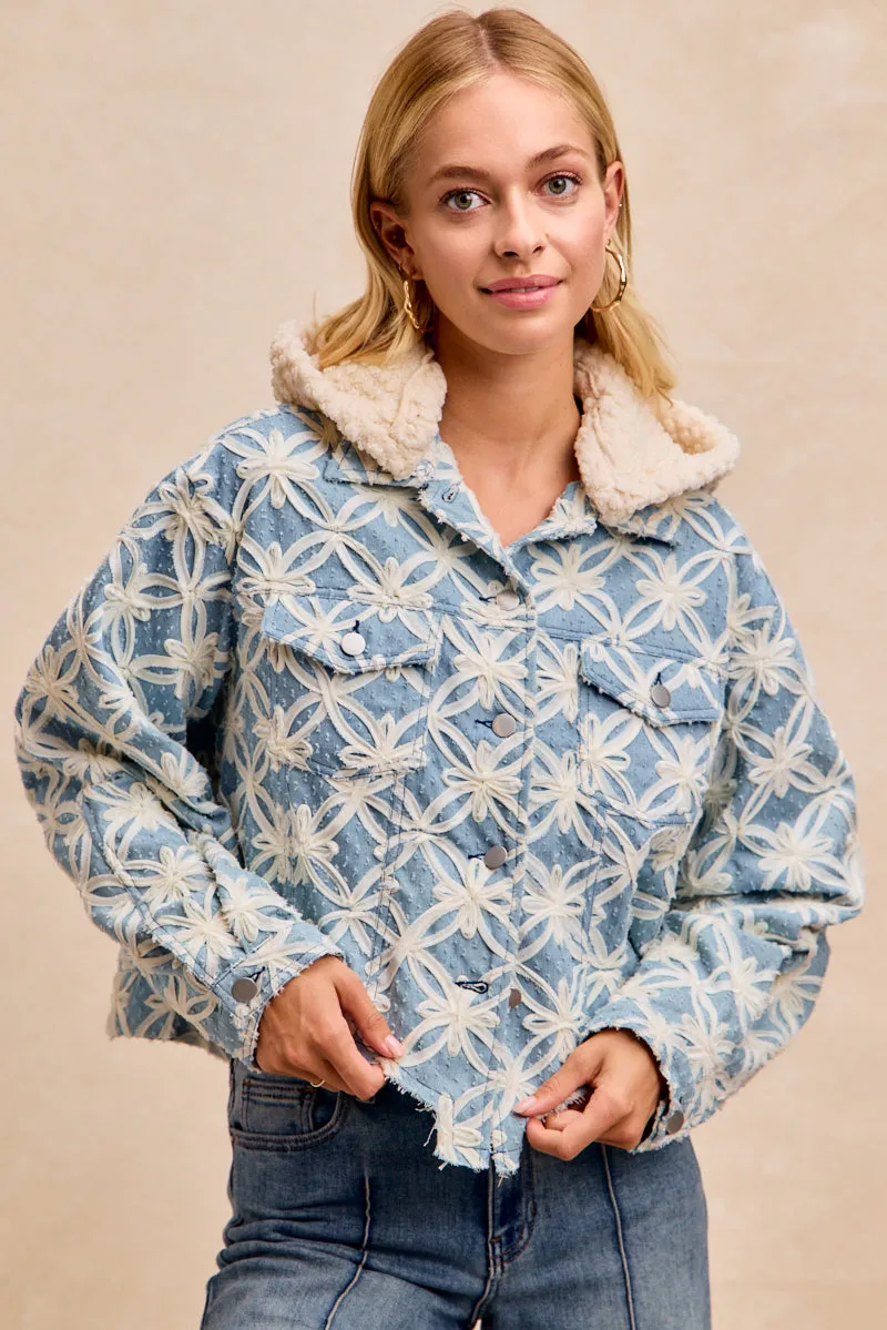 Breezy Layer Option IT1923R-02 | FLOWER TEXTURED DENIM JACKET WITH FLEECE HOODIE
