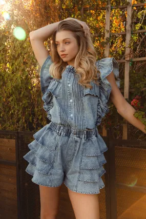 Flexible Wear IB1647S-01 | WASHED DENIM RUFFLED SHORTS