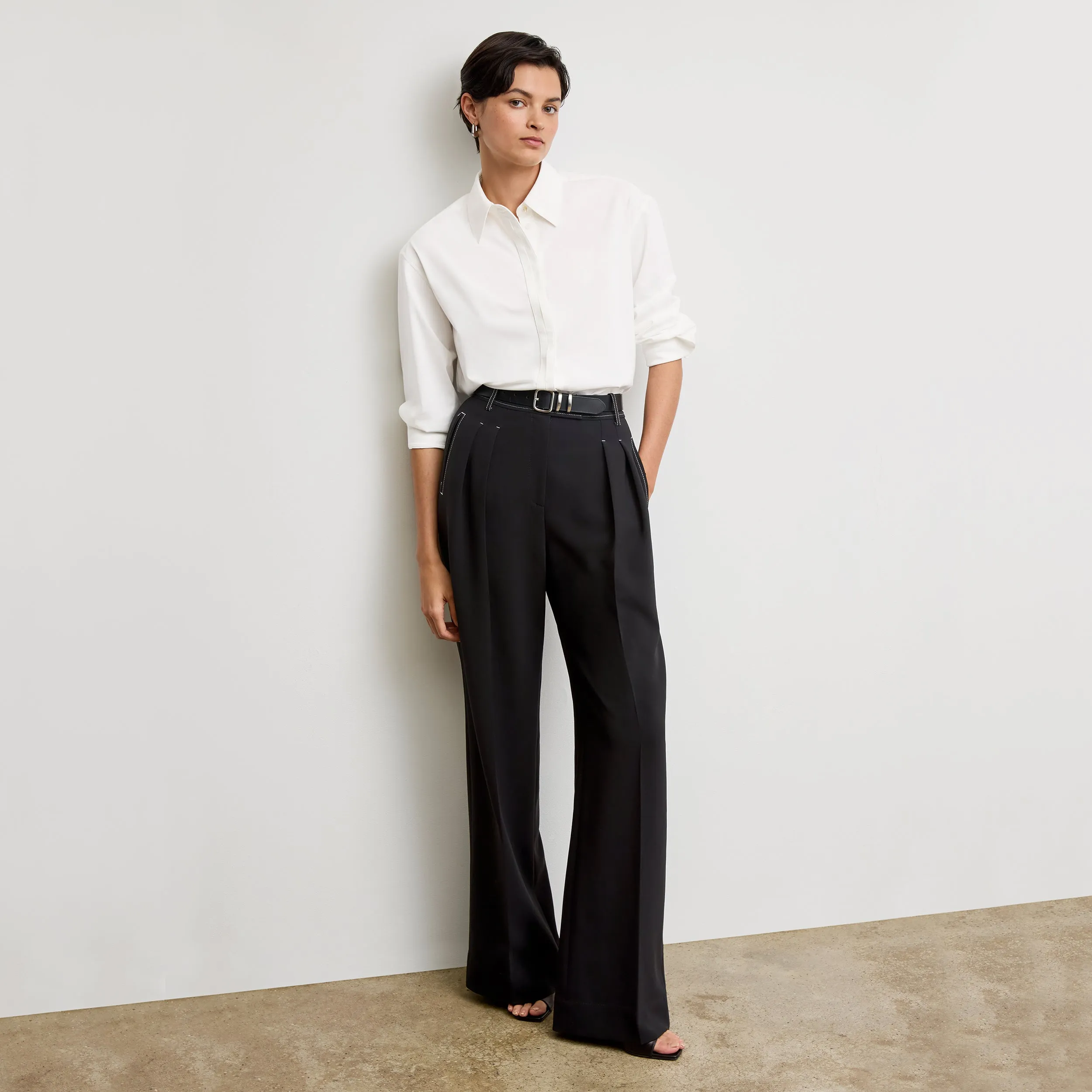 Bia Pleated Trouser - Everyday Crepe with Topstitch :: Black ElasticTrimming Zipper Closure