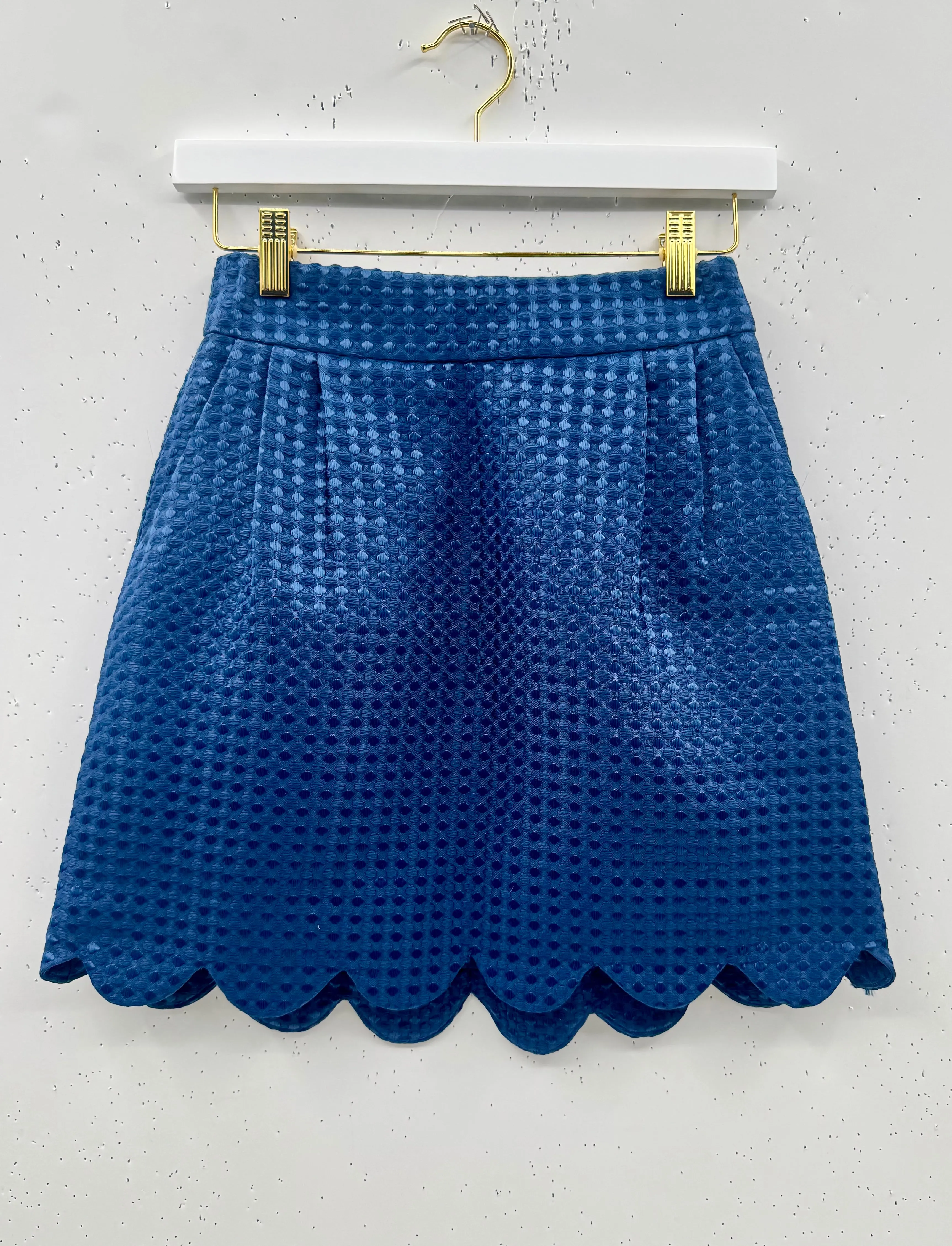 SecureCargoPockets All Season Versatility SAMPLE  - The Scallop Mini - Embroidered Blue Dot