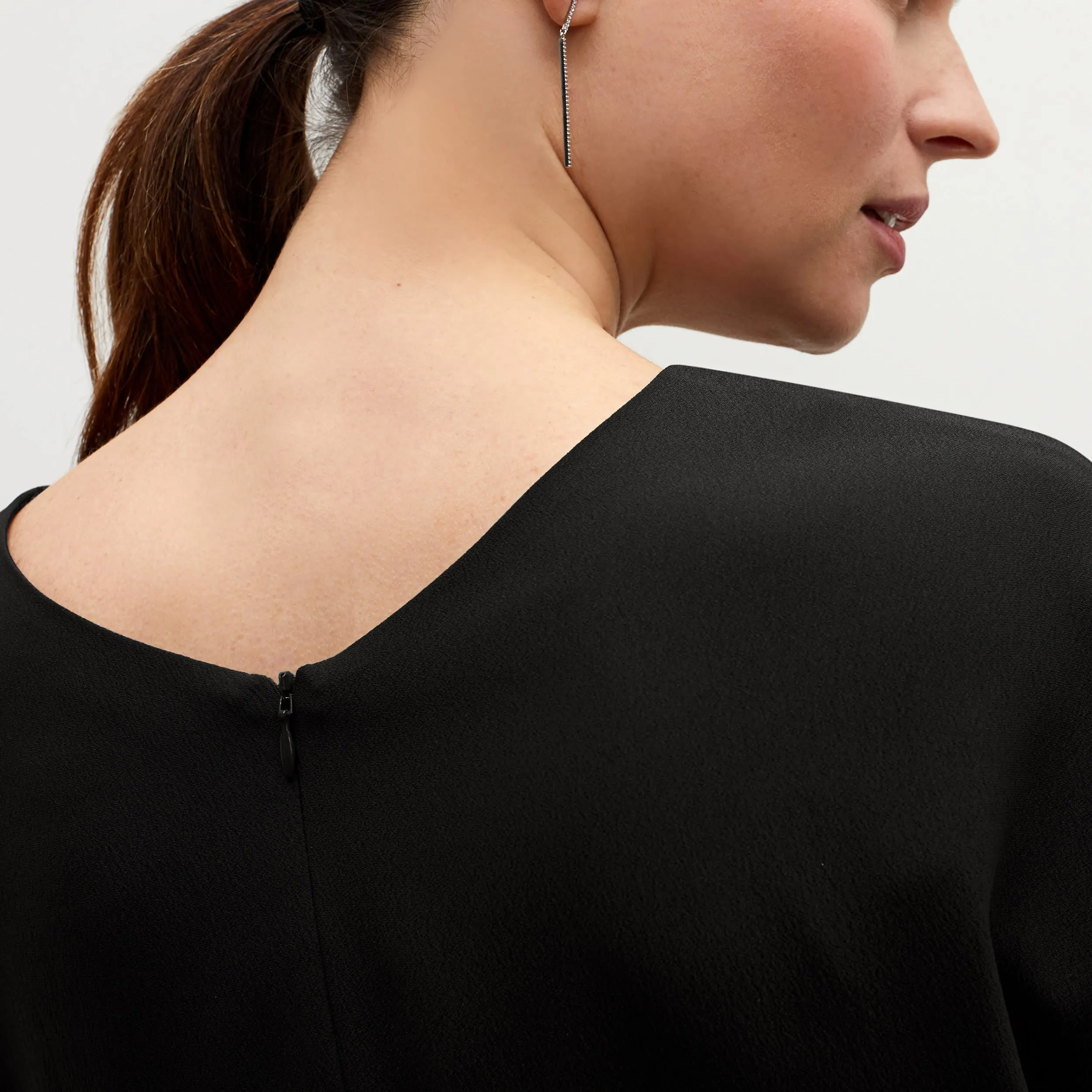 Ventilated Side Panels Nejvi Top - Eco Soft Wave :: Black