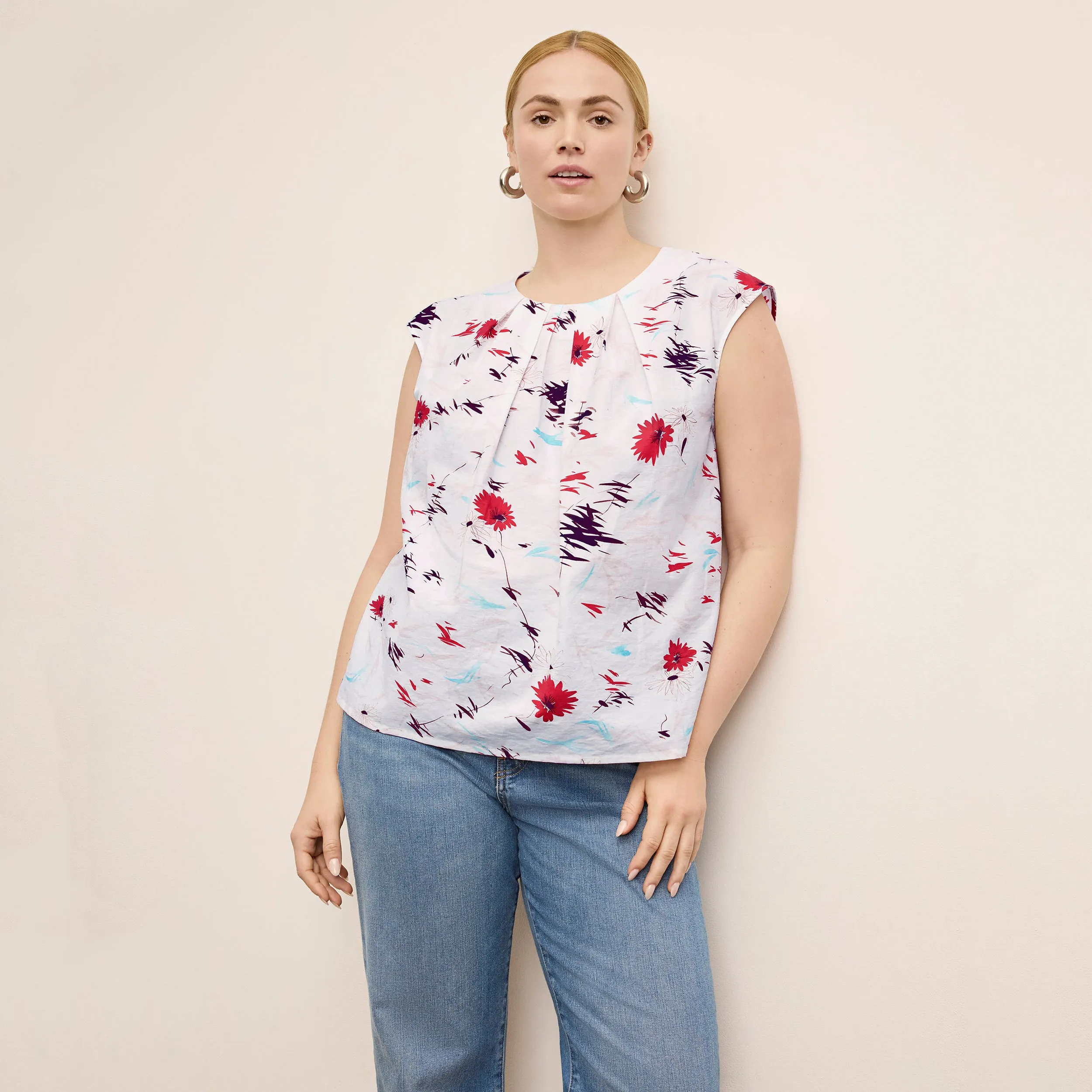 Nika Summer Friday Top - Printed Voile :: Brushed Floral V-neck Blouse