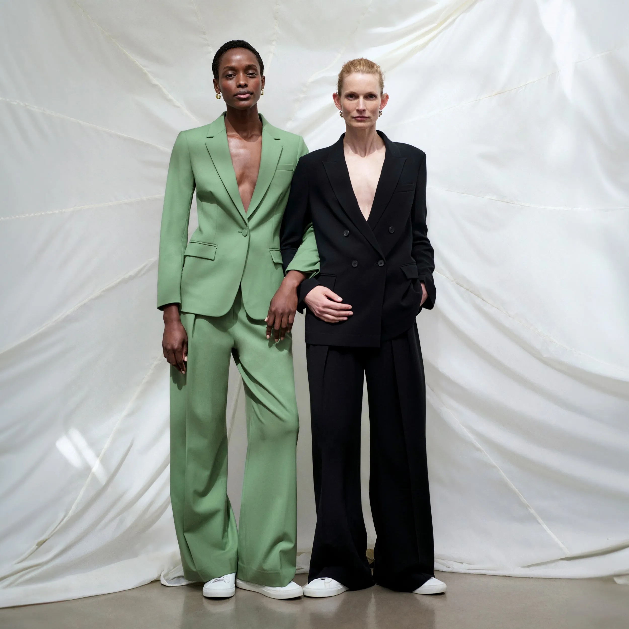 NoiseReducing Mechanism Zuri Pleated Trouser - Washable Wool Twill :: Parisian Green Professional Cut