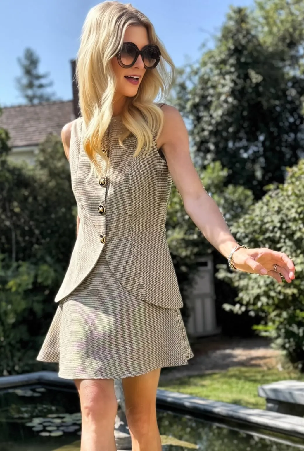 Durable Fabric Quick Conversion Hem The Laura Mini - Basketweave