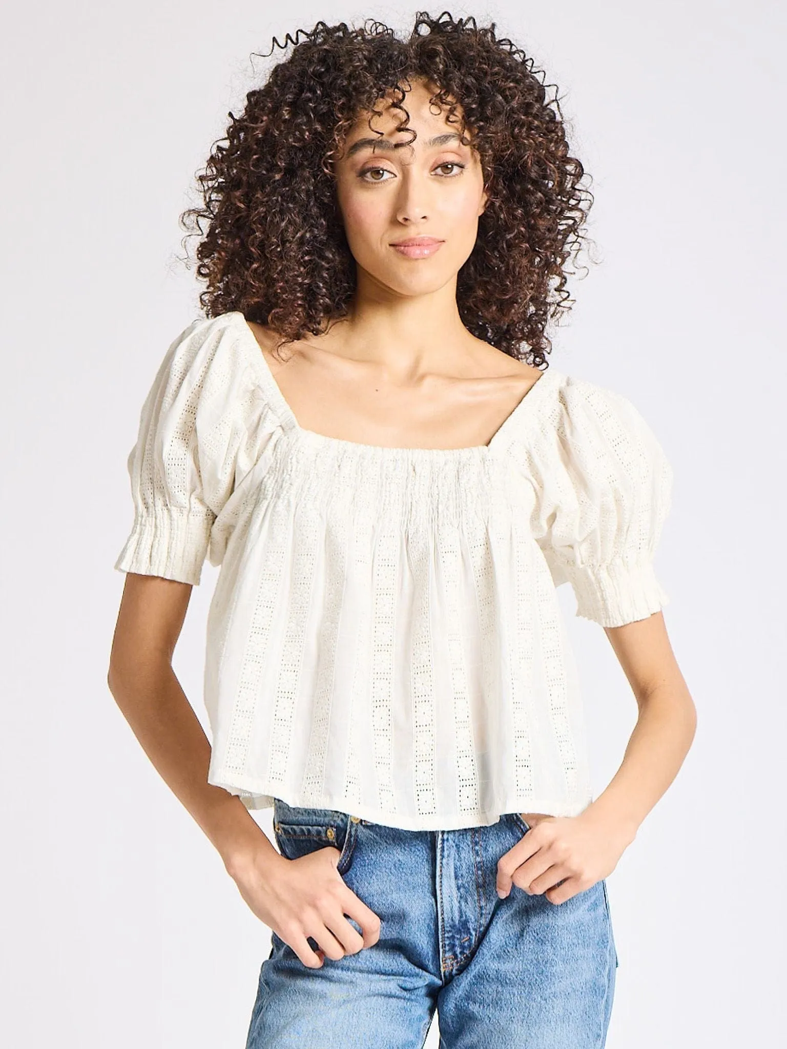 Antimicrobial Treatment Caro Top in Ivory Eyelet