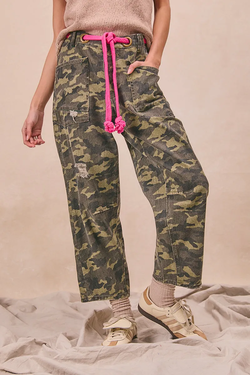 IB1537G-06P | BRAIDED WAIST BELT PATCH POCKETS CAMOUFLAGE PRINT PANTS SeamlessPocketDesign