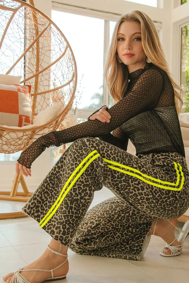 IB1708-02 | LEOPARD PRINTED PANTS WITH CONTRAST SIDE STRIPE DETAIL LightweightInsulation Durable Seams