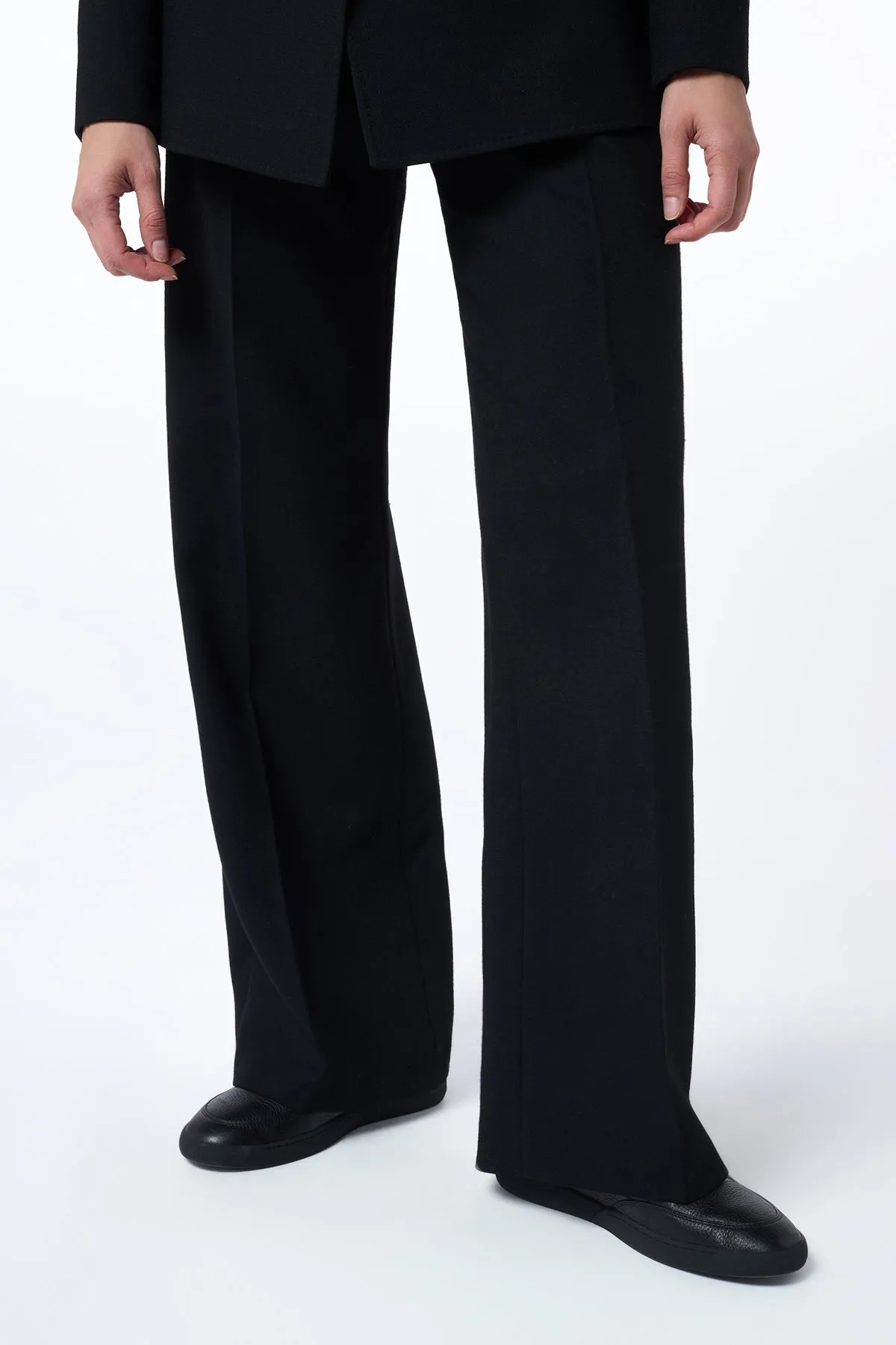Sustainable Textile Overlock Edging Norman Wide-Leg Pant in Black Recycled Virgin Wool