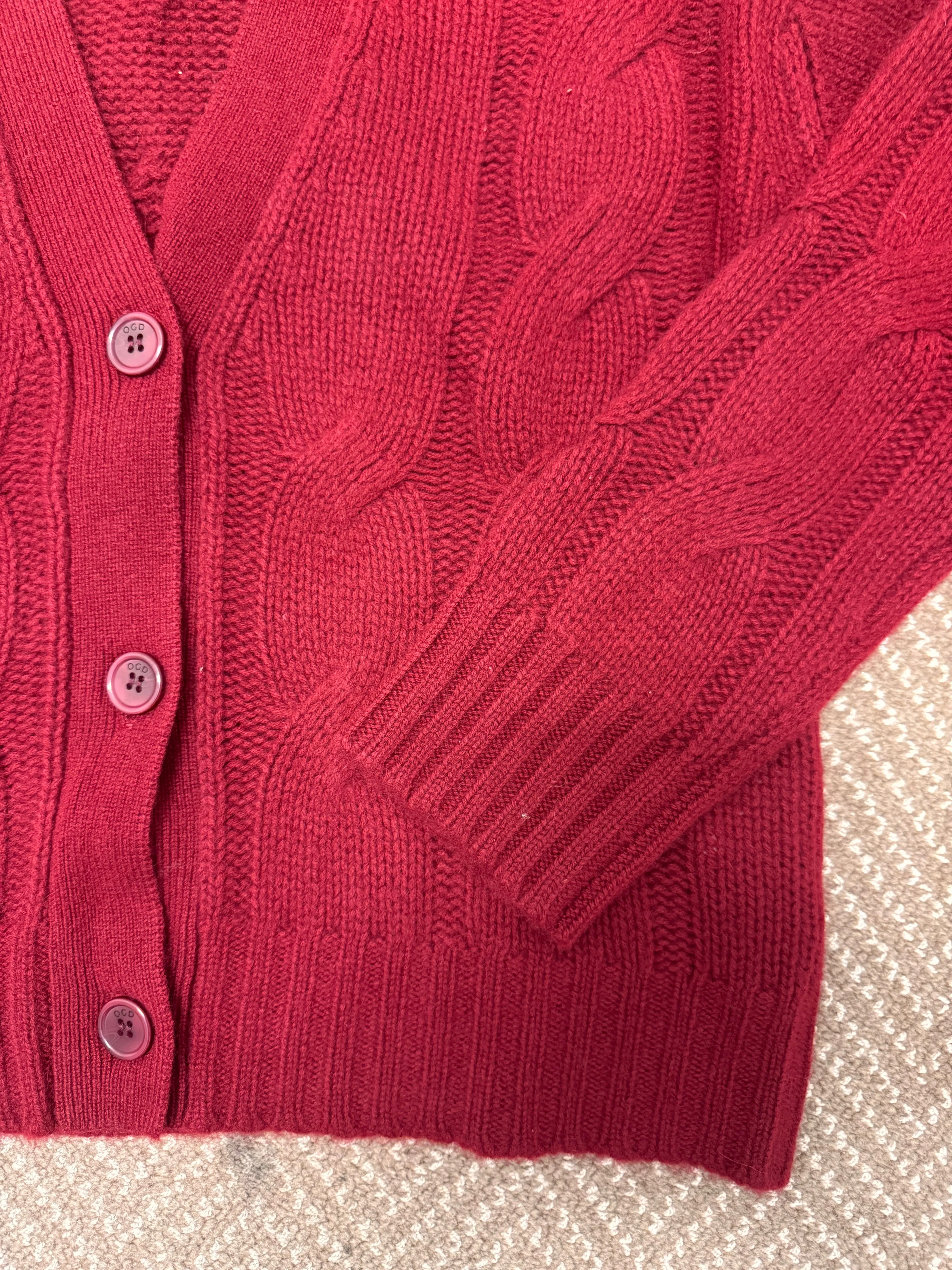 Anti Static Treatment ONE GREY DAY ASTER CASHMERE CABLE CARDIGAN