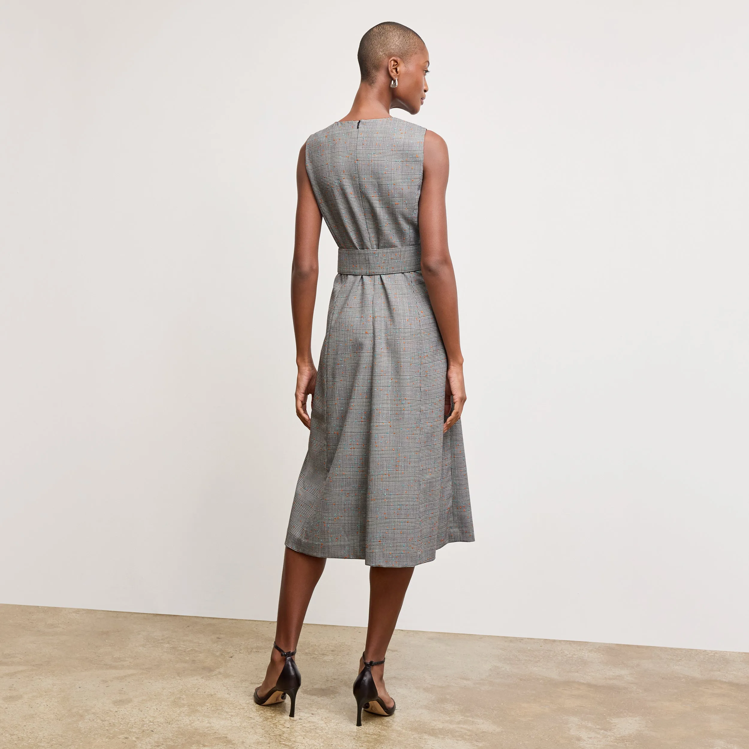 Hypoallergenic Fiber Office Attire Angel Elegant Dress - Sharkskin :: Mixed Check WrinkleResistant Finish