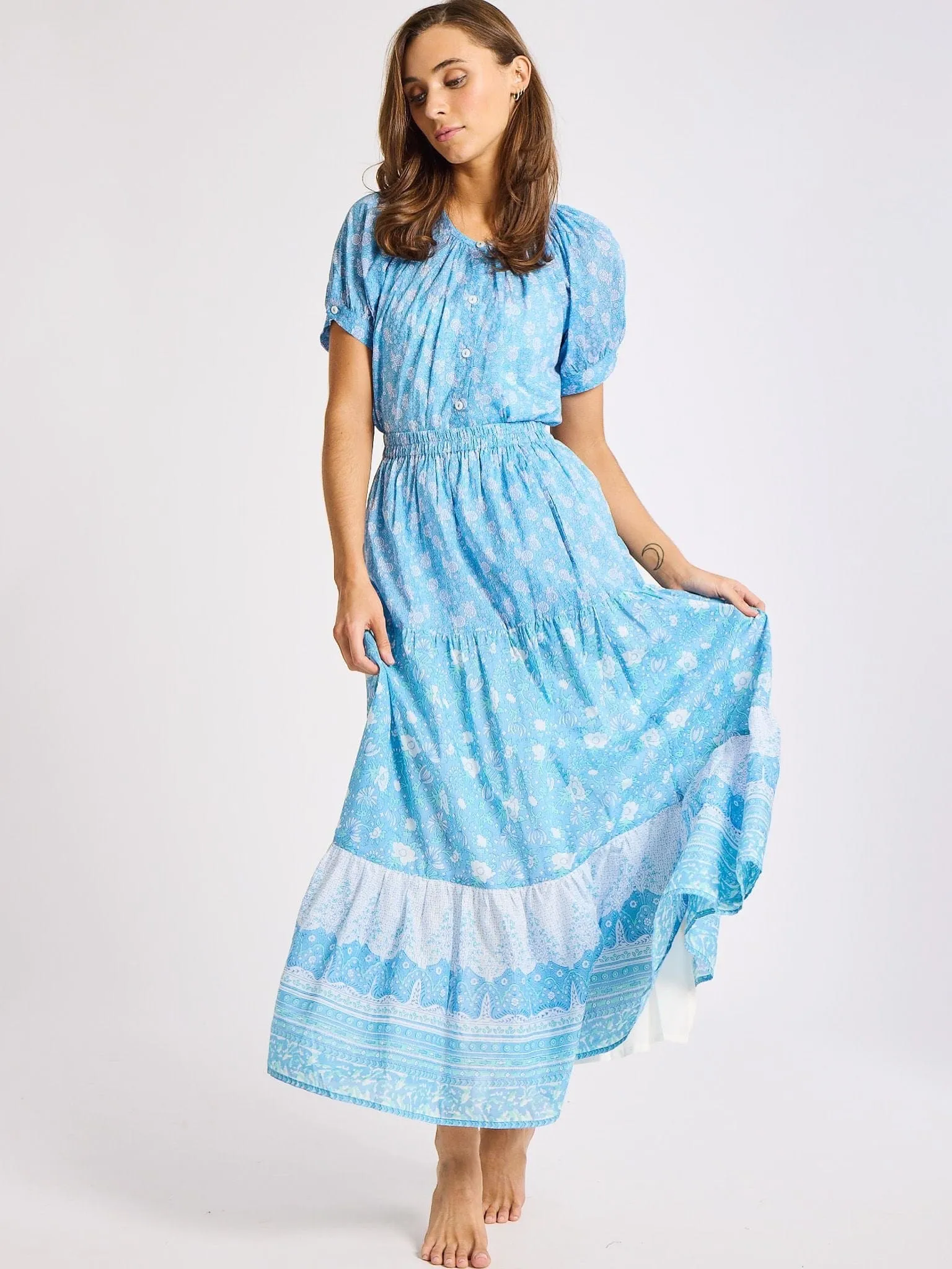 Style Essential Wardrobe Basics Paola Skirt in Charleston Floral