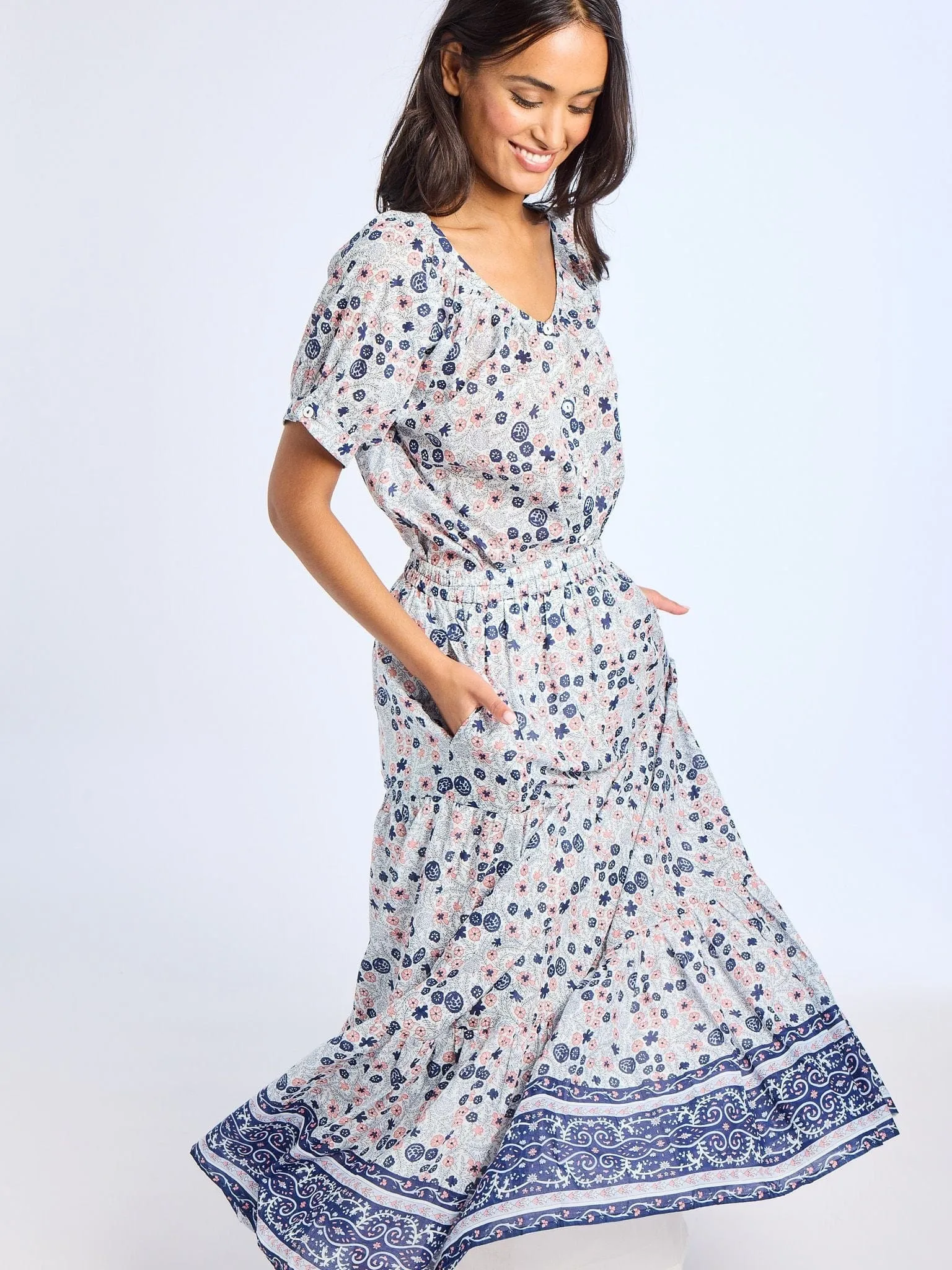 Paola Skirt in Navy Floral Refined Edge Mood Dressing