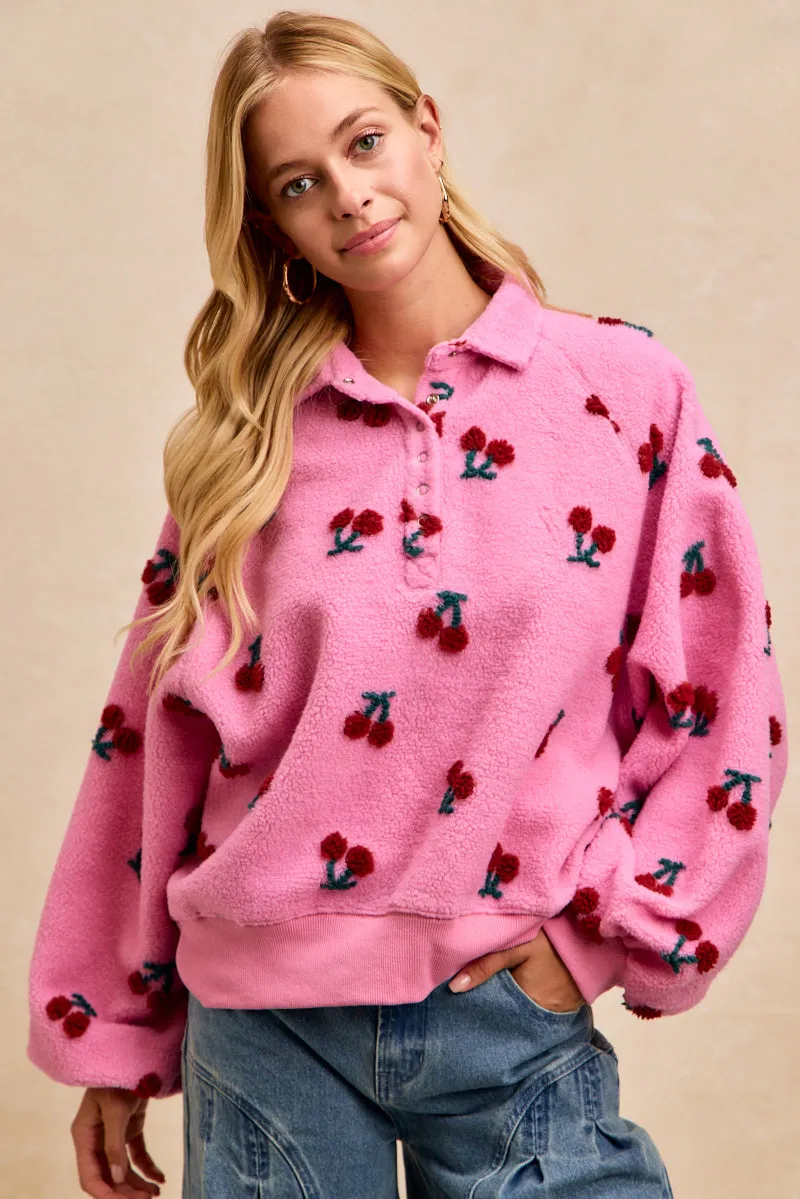 FlexibleKnees IT2527S-02 | CHERRY PATTERNED SHERPA SNAP BUTTONED TOP